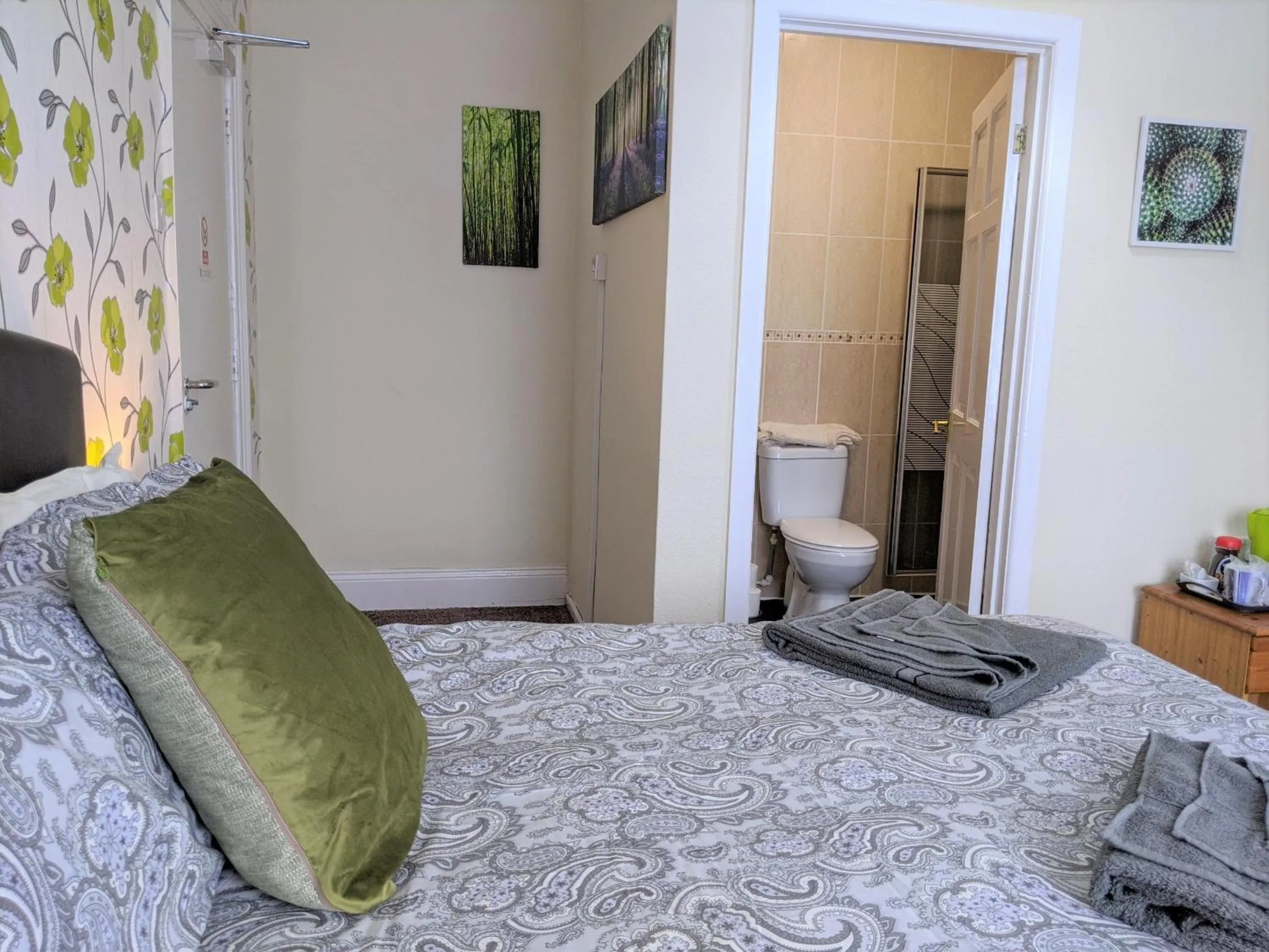 Bed in Kirk Lea