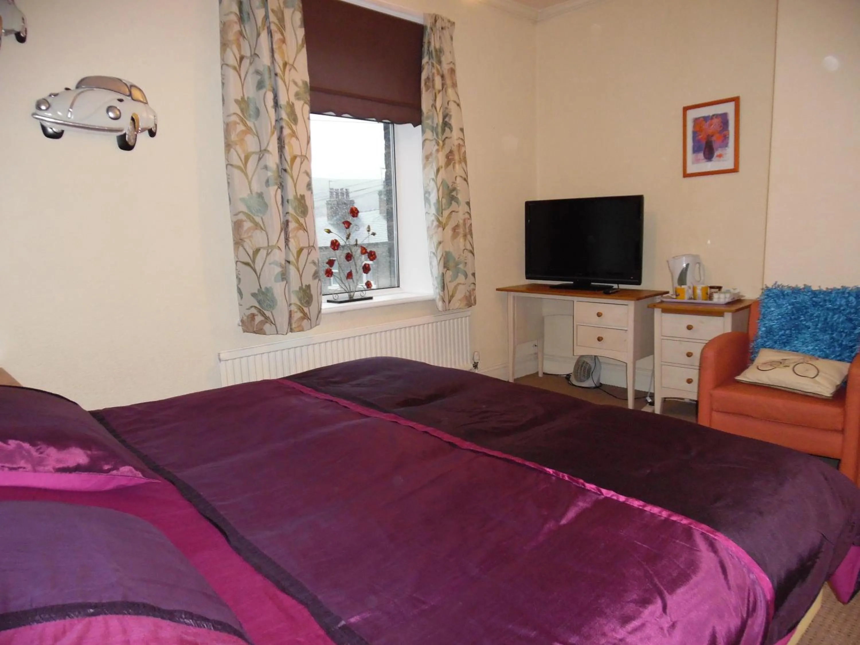 TV and multimedia, Bed in Kirk Lea
