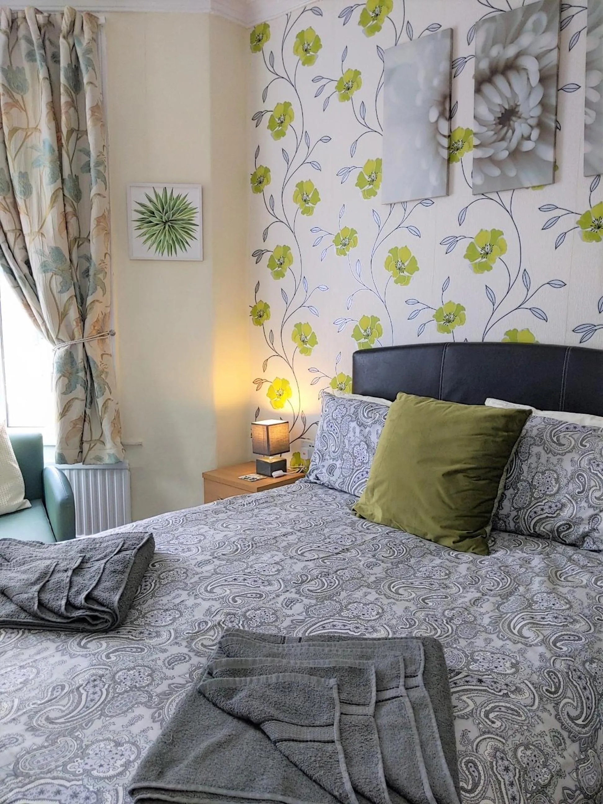 Bed in Kirk Lea