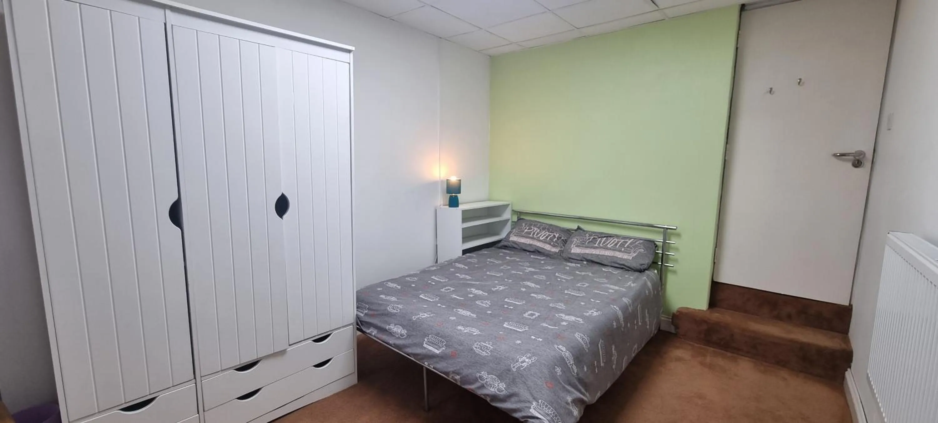 Bed in Kirk Lea