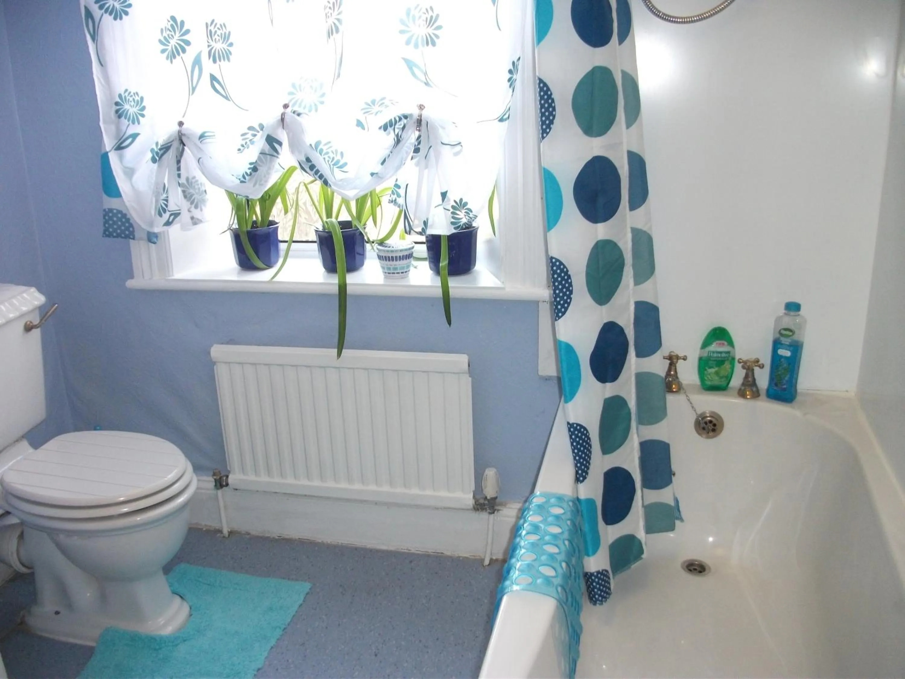 Shower in Kirk Lea