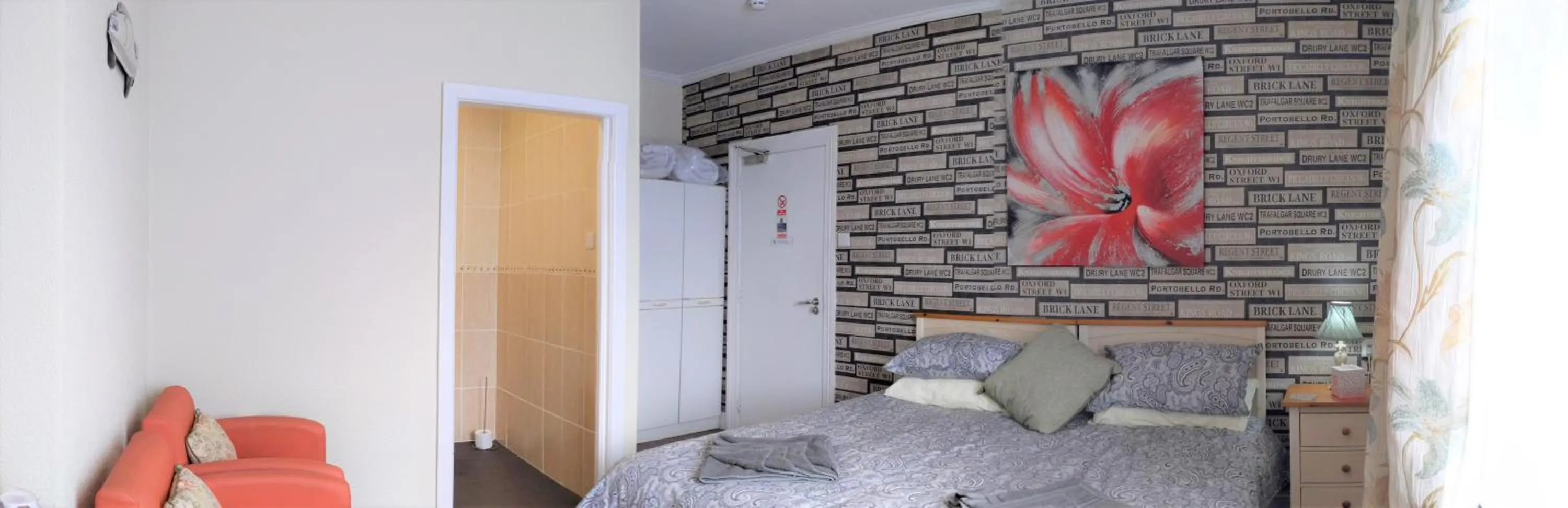 Bedroom, Bed in Kirk Lea