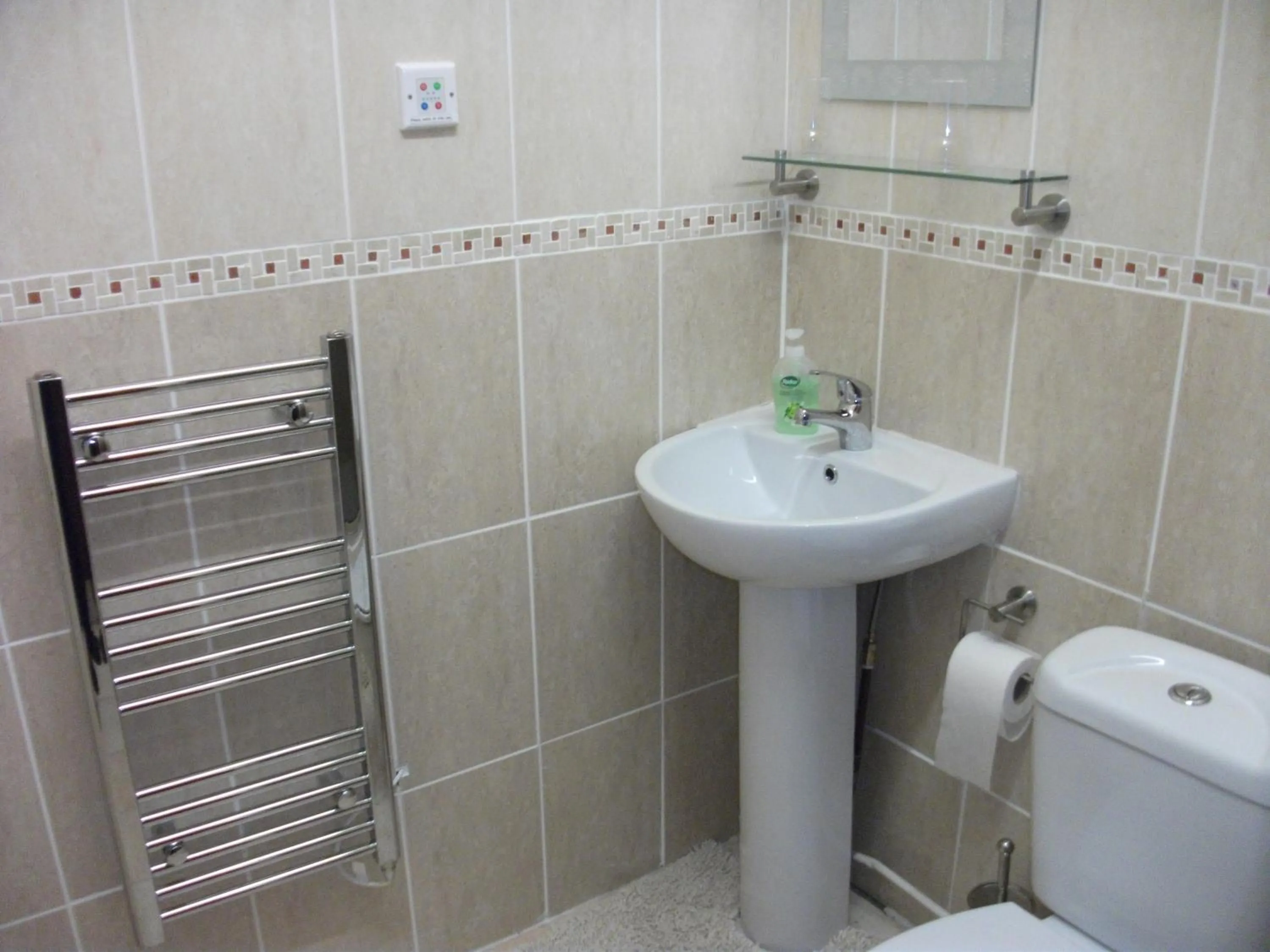 Shower in Kirk Lea