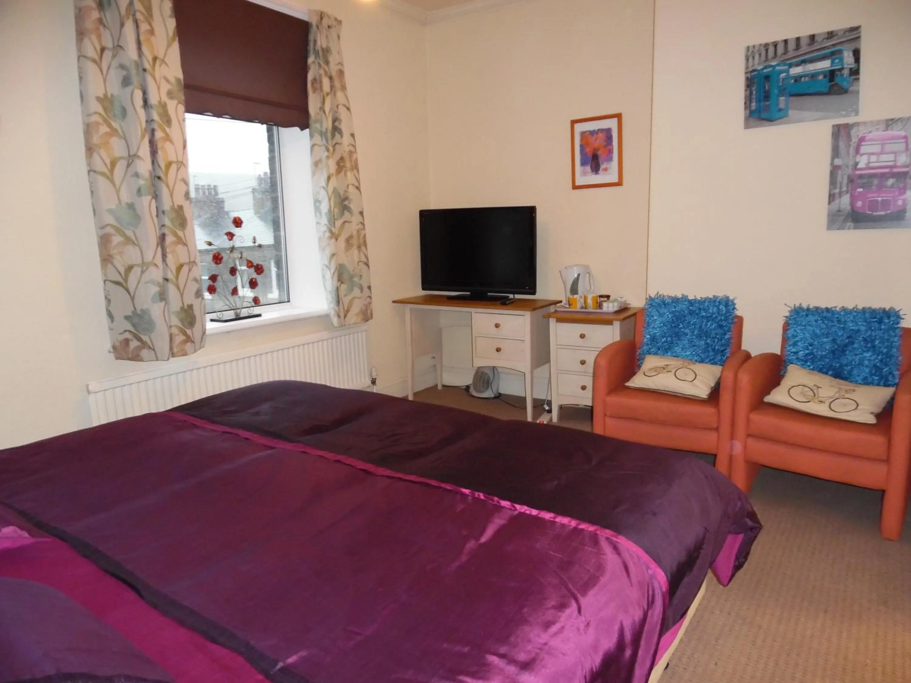 TV and multimedia, Bed in Kirk Lea