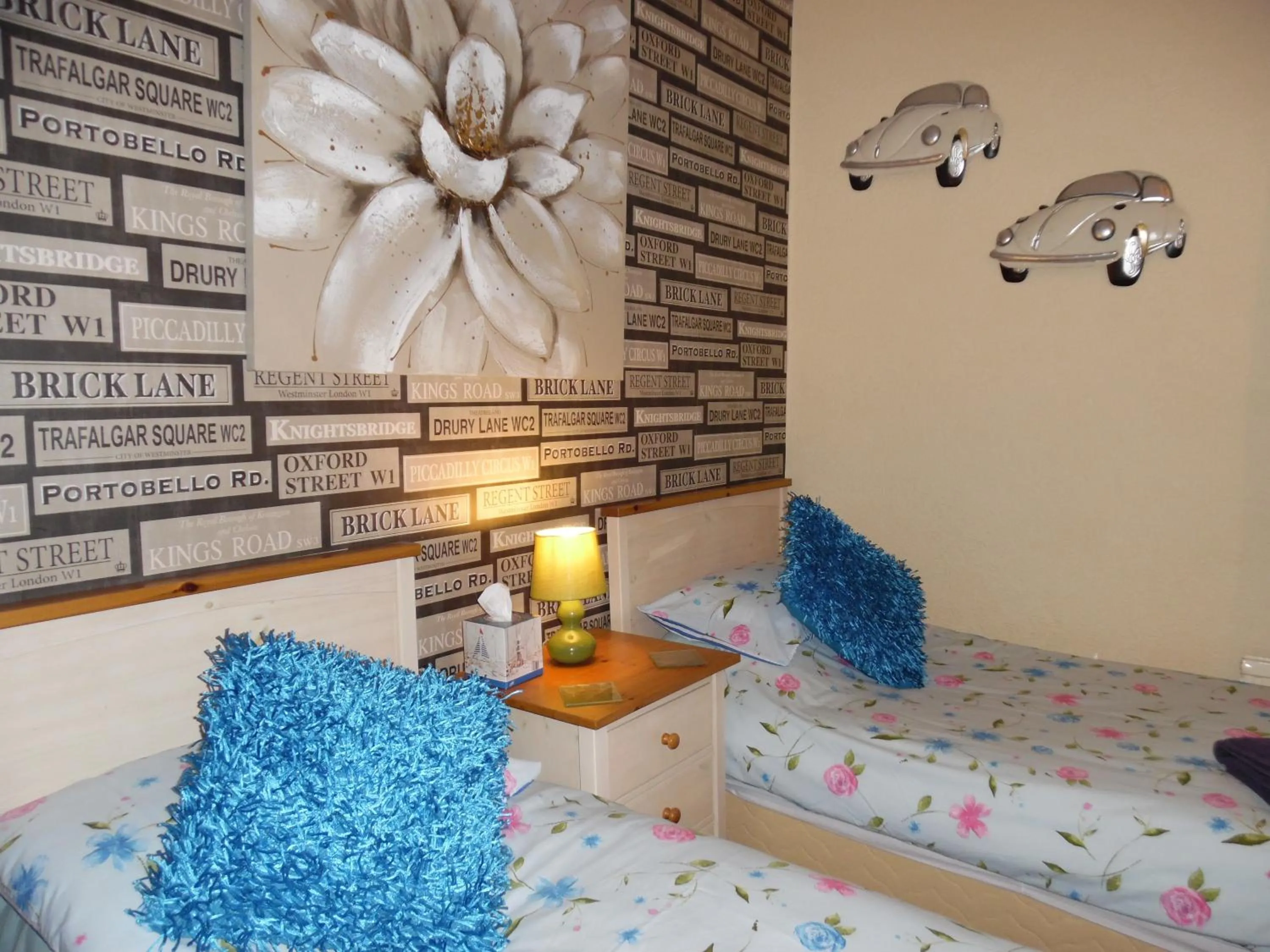 Bedroom, Bed in Kirk Lea