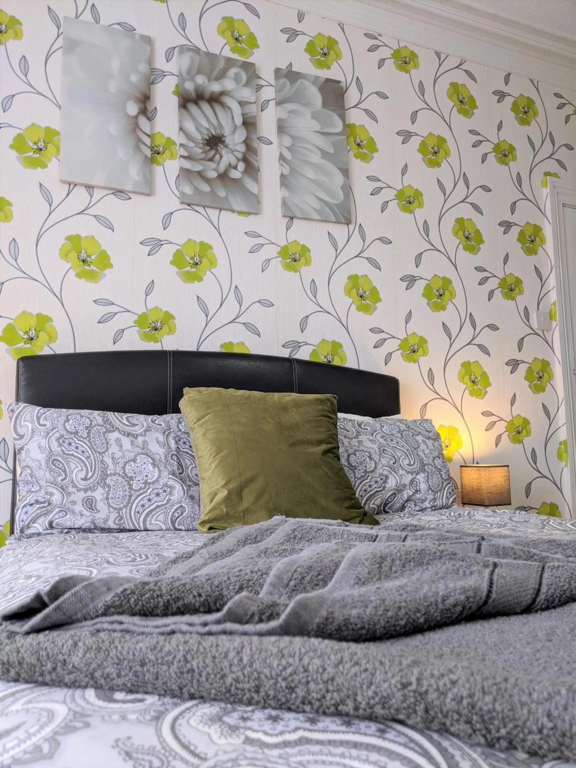 Bed in Kirk Lea