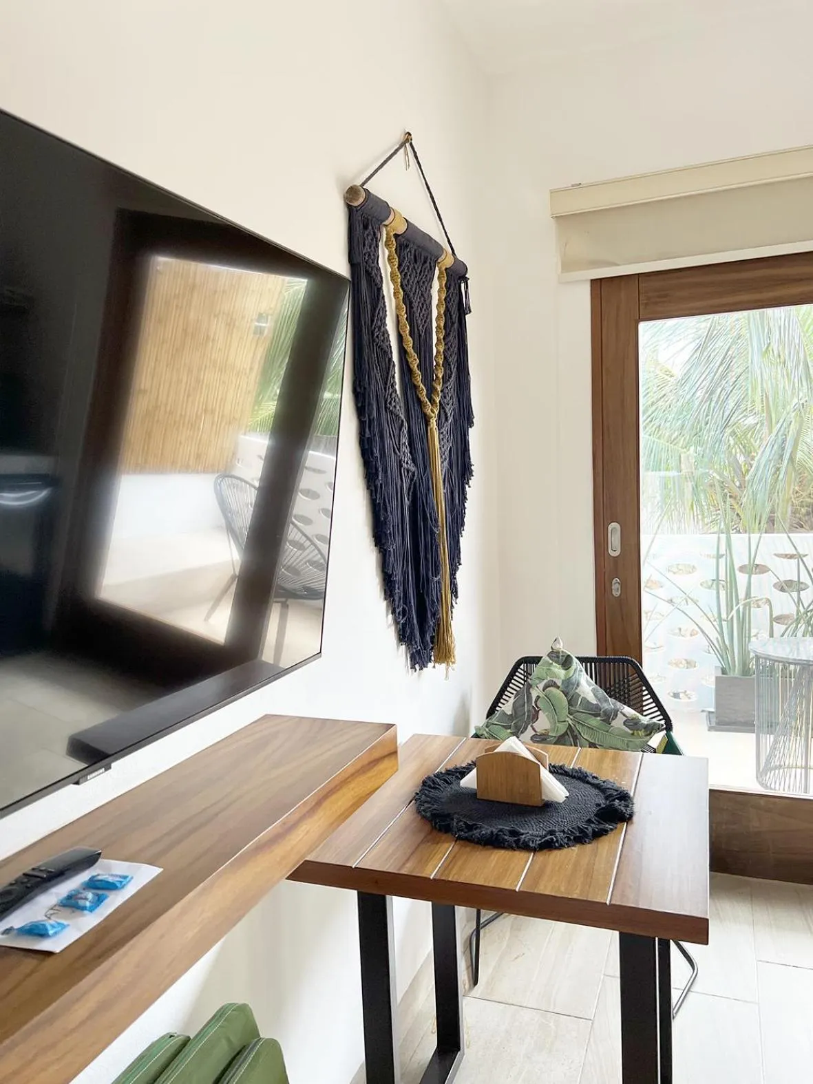 TV and multimedia in Latino Hotel Boutique