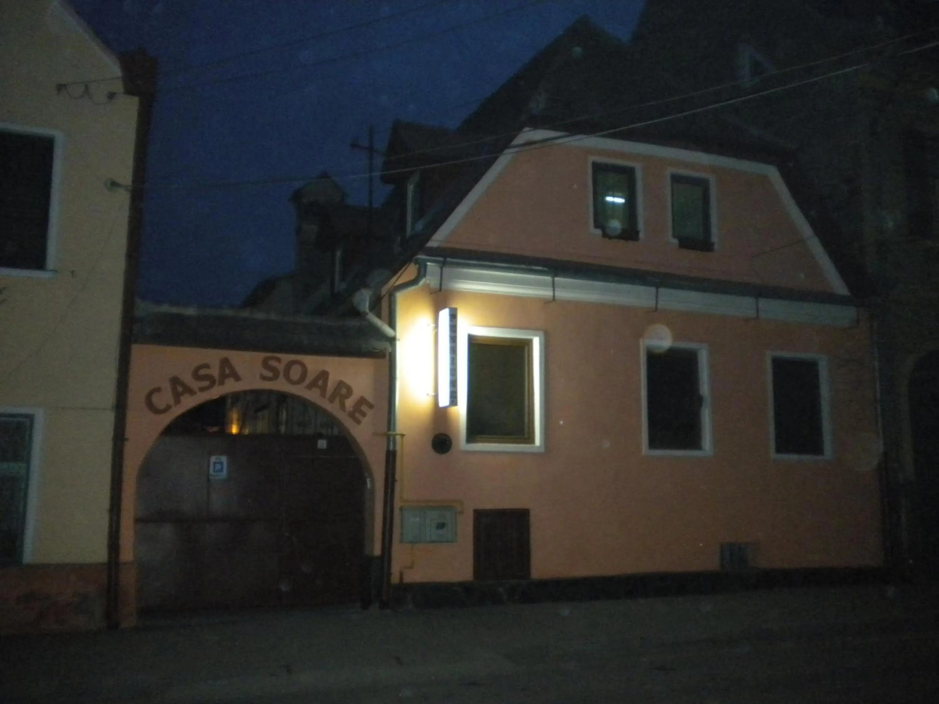 Facade/entrance in Casa Soare check-in independent