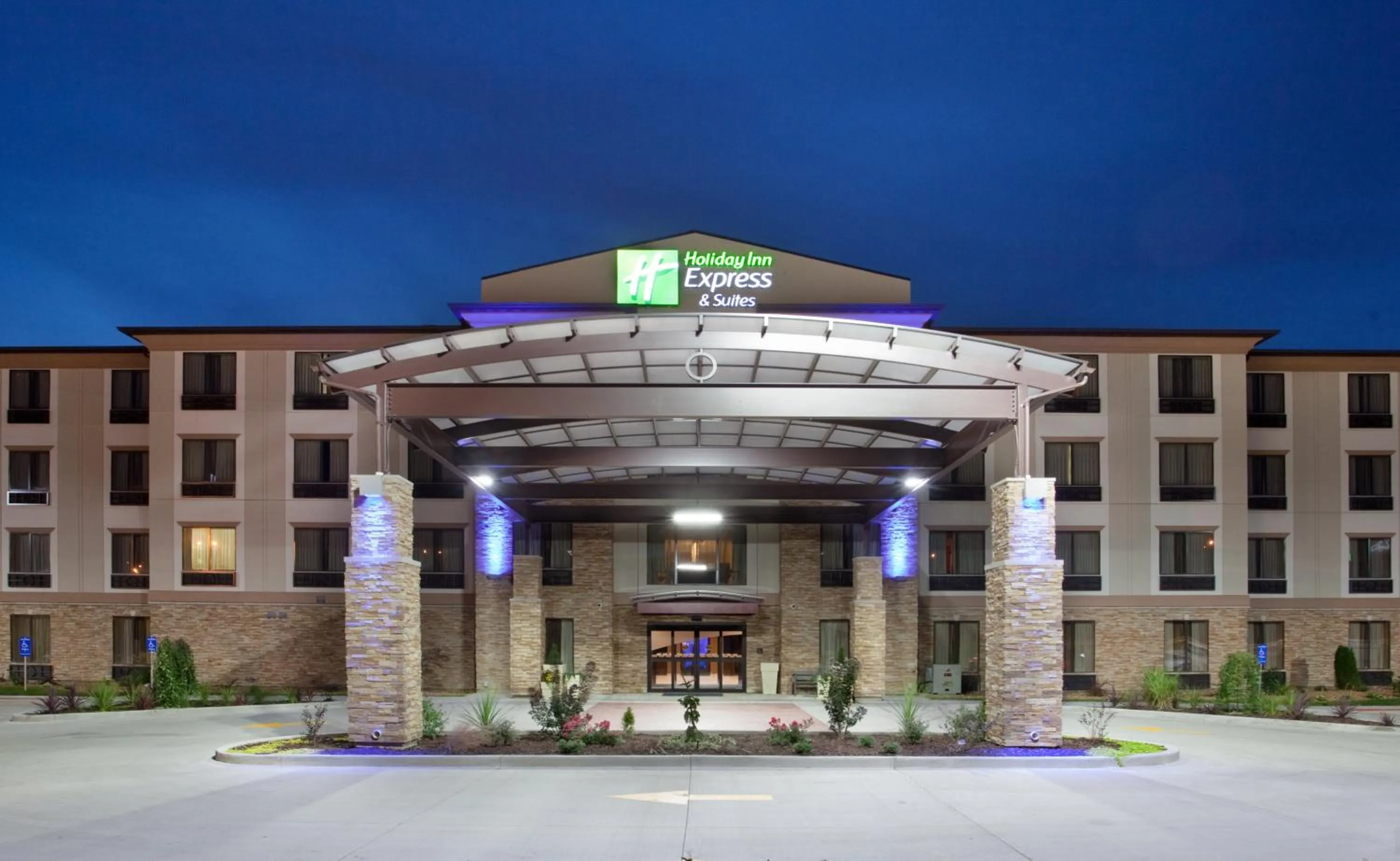 Property building in Holiday Inn Express & Suites St Louis Airport by IHG