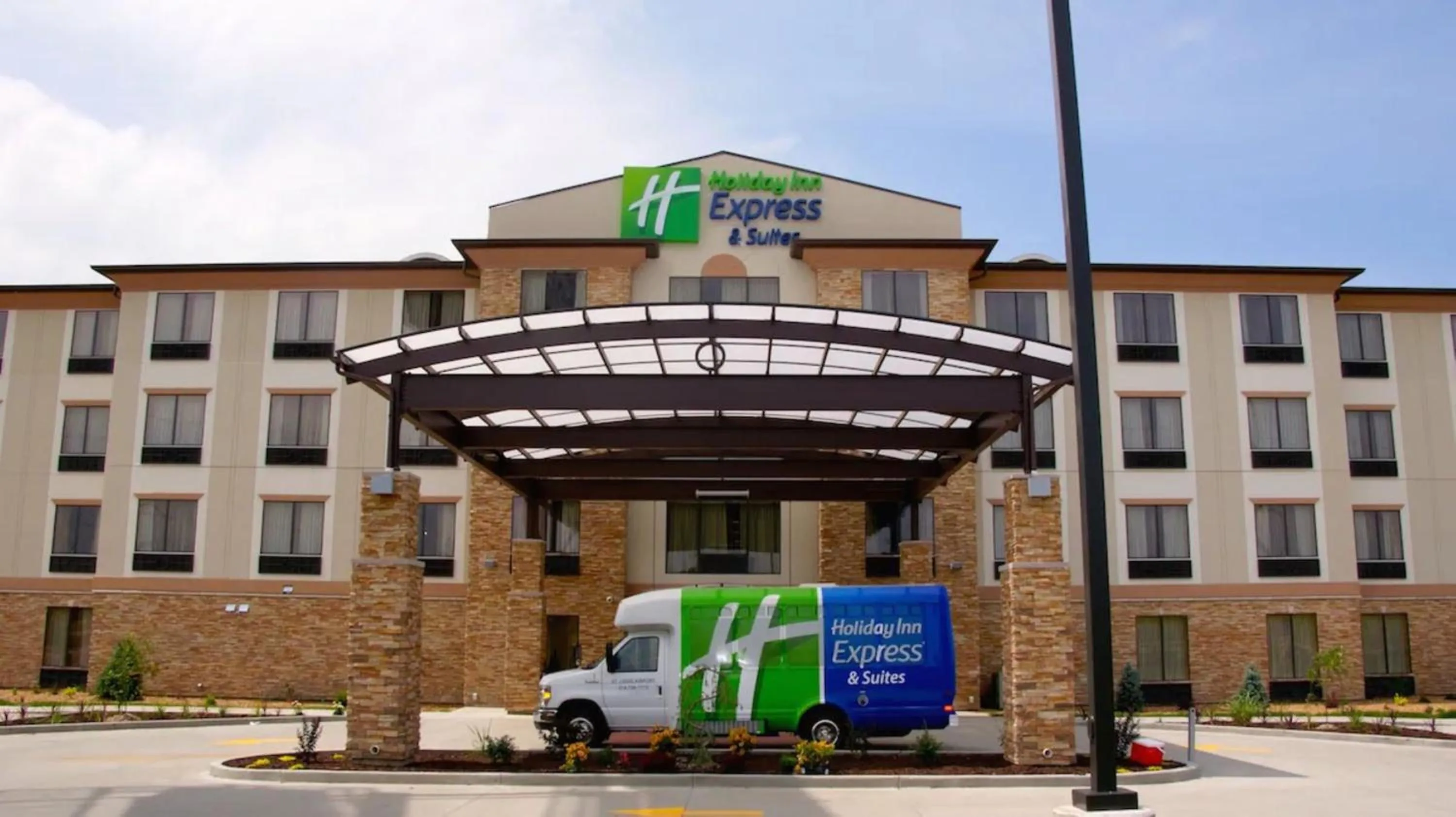 Property building in Holiday Inn Express & Suites St Louis Airport by IHG