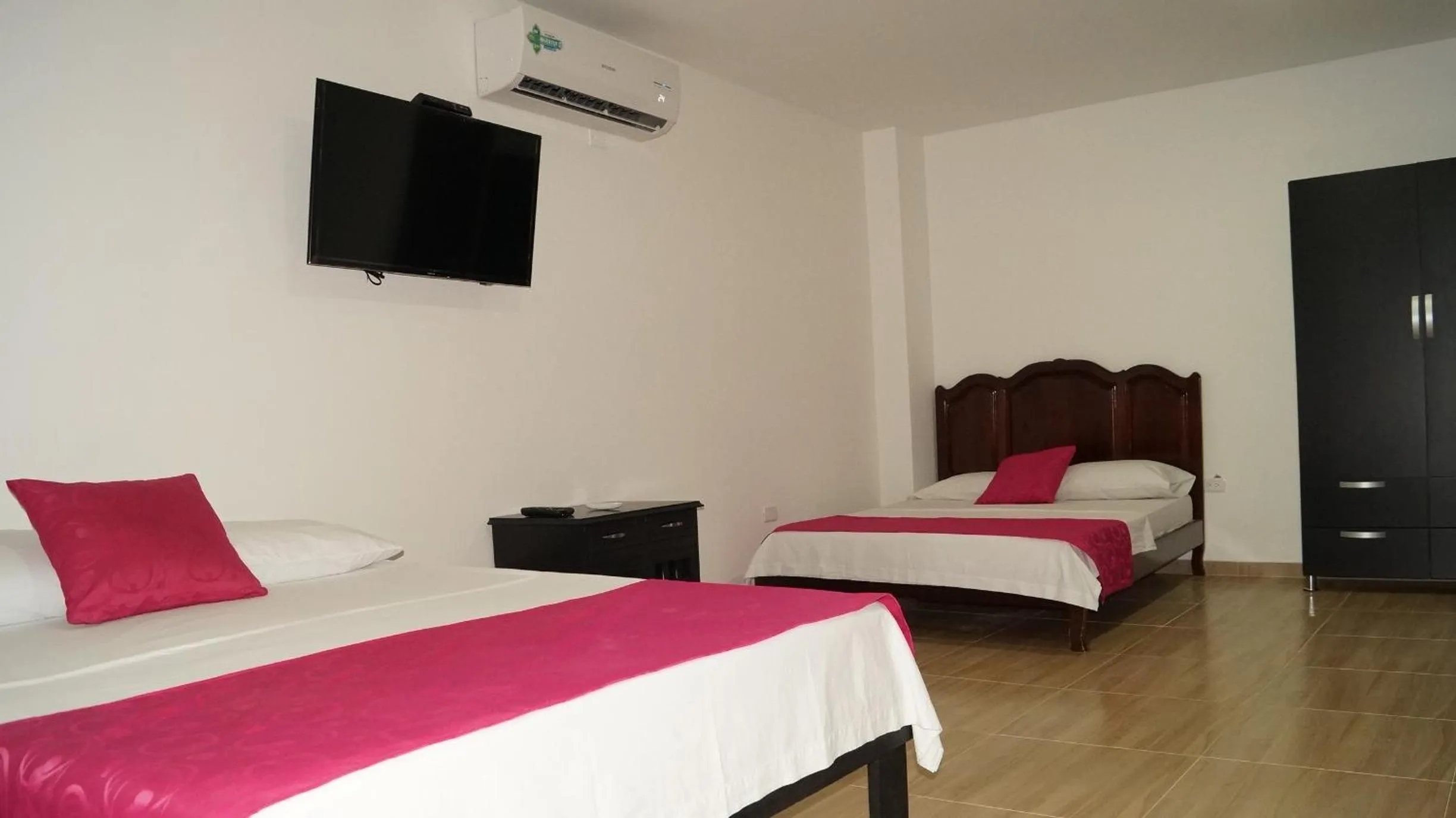 Decorative detail, Bed in Apartahotel Tukasa Rodadero