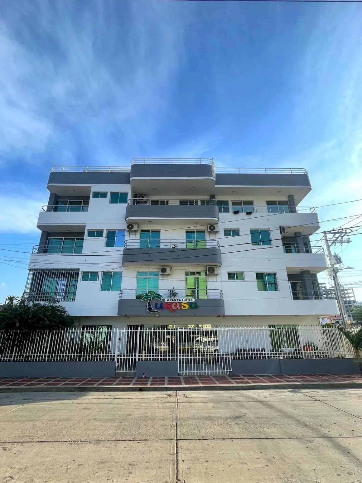 Property building in Apartahotel Tukasa Rodadero