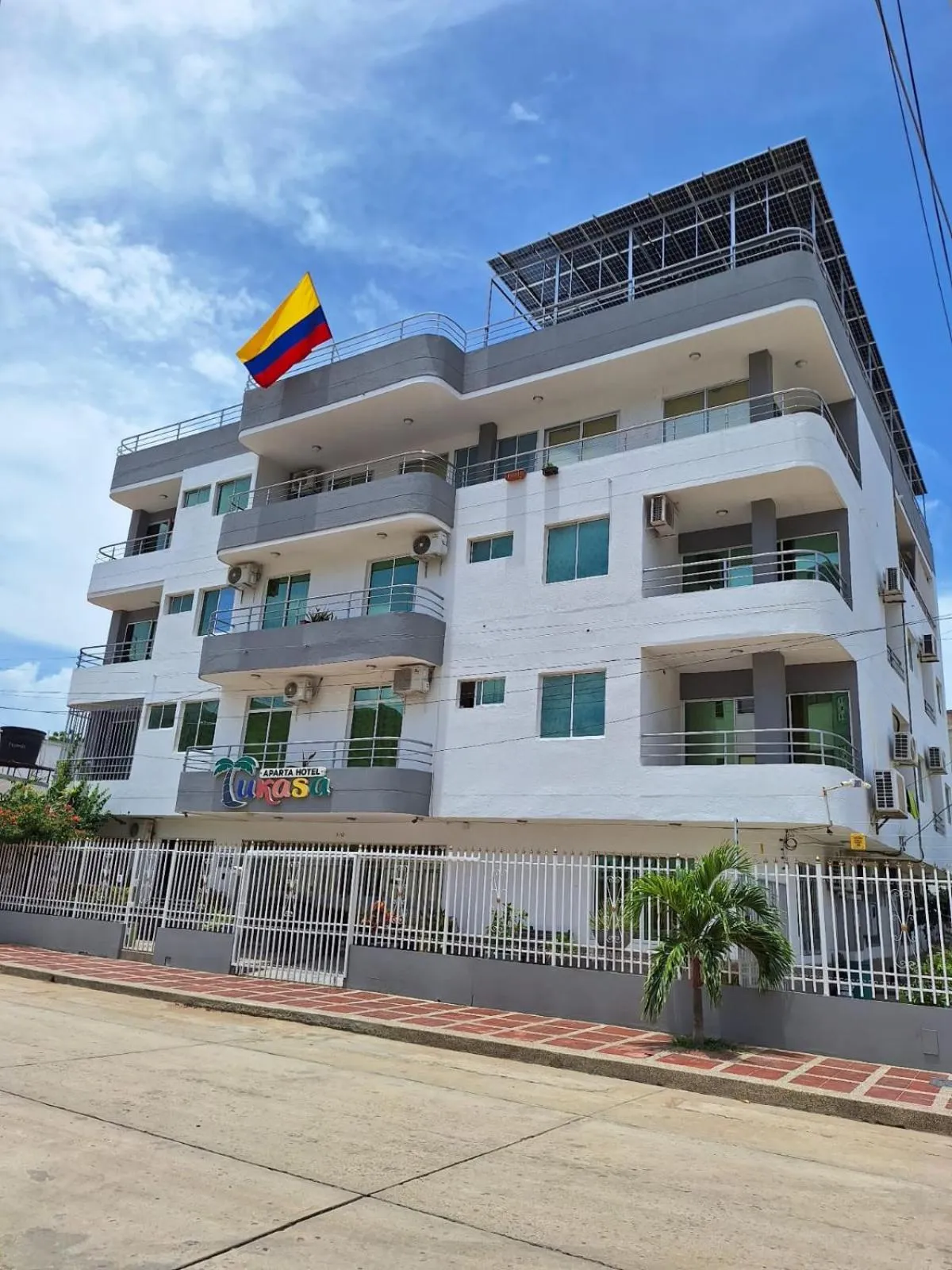 Property building in Apartahotel Tukasa Rodadero
