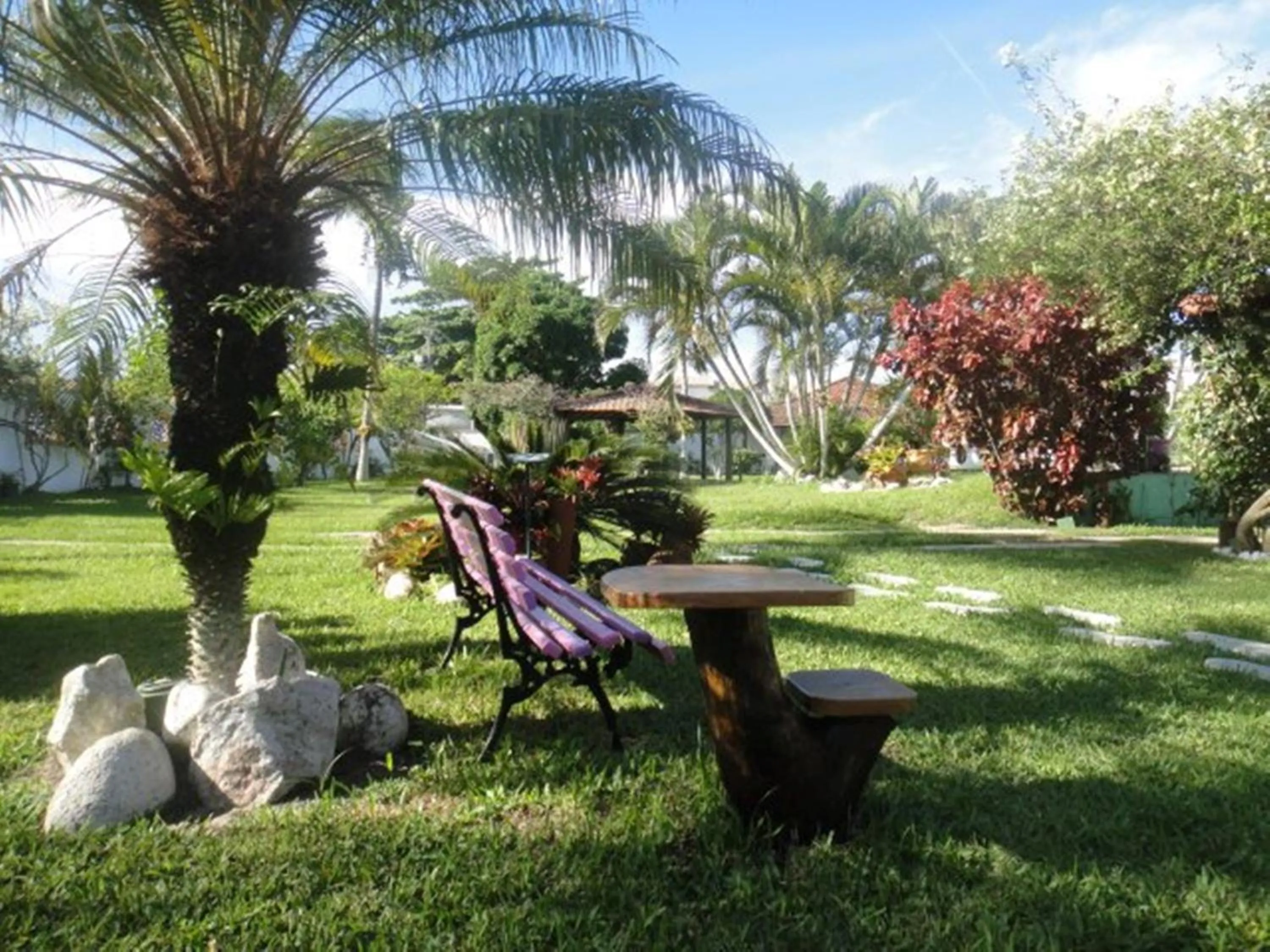 Garden in Pousada Chez Moi