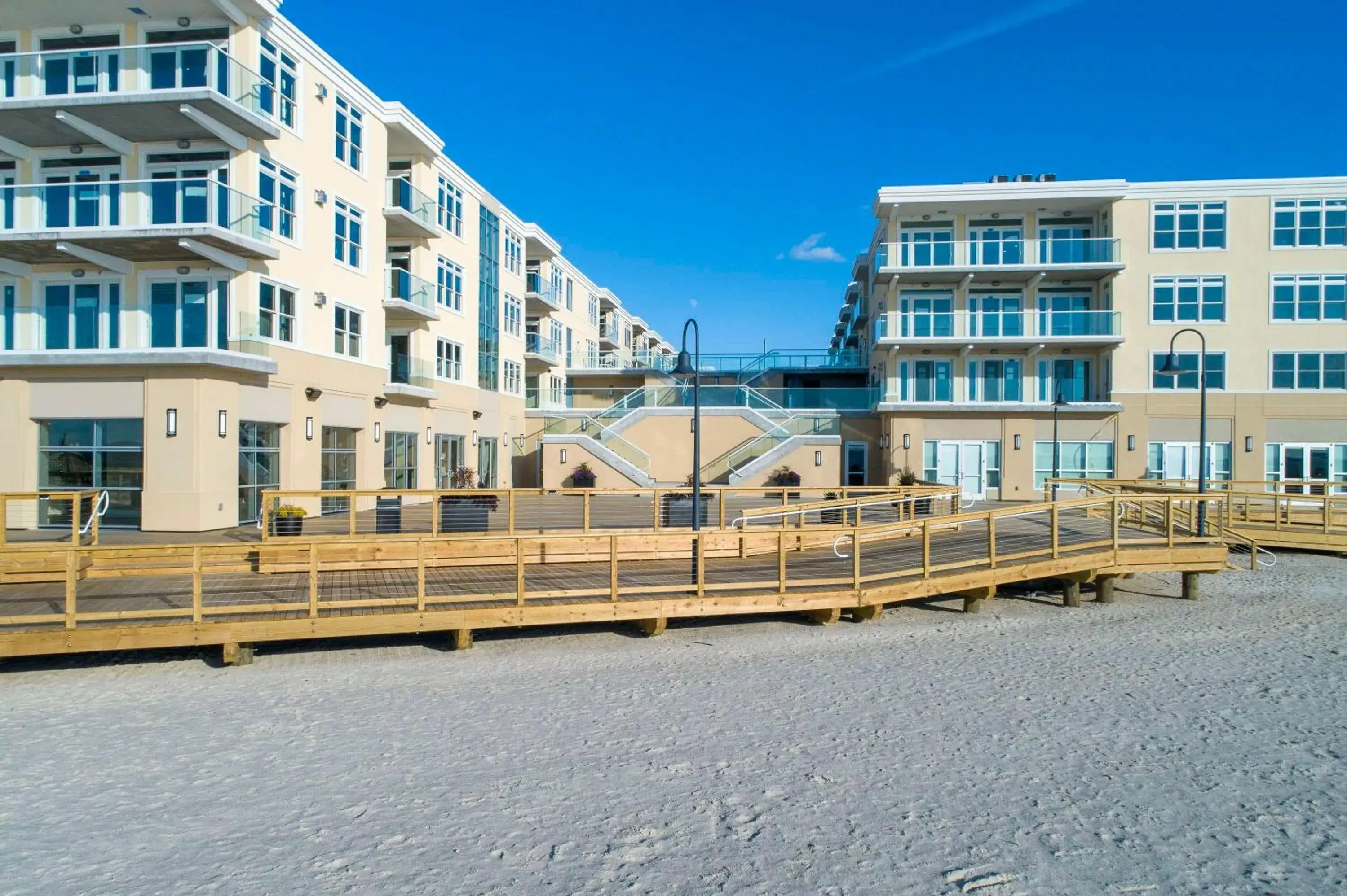 Property building in Hyatt Place Dewey Beach Property building in Hyatt Place Dewey Beach