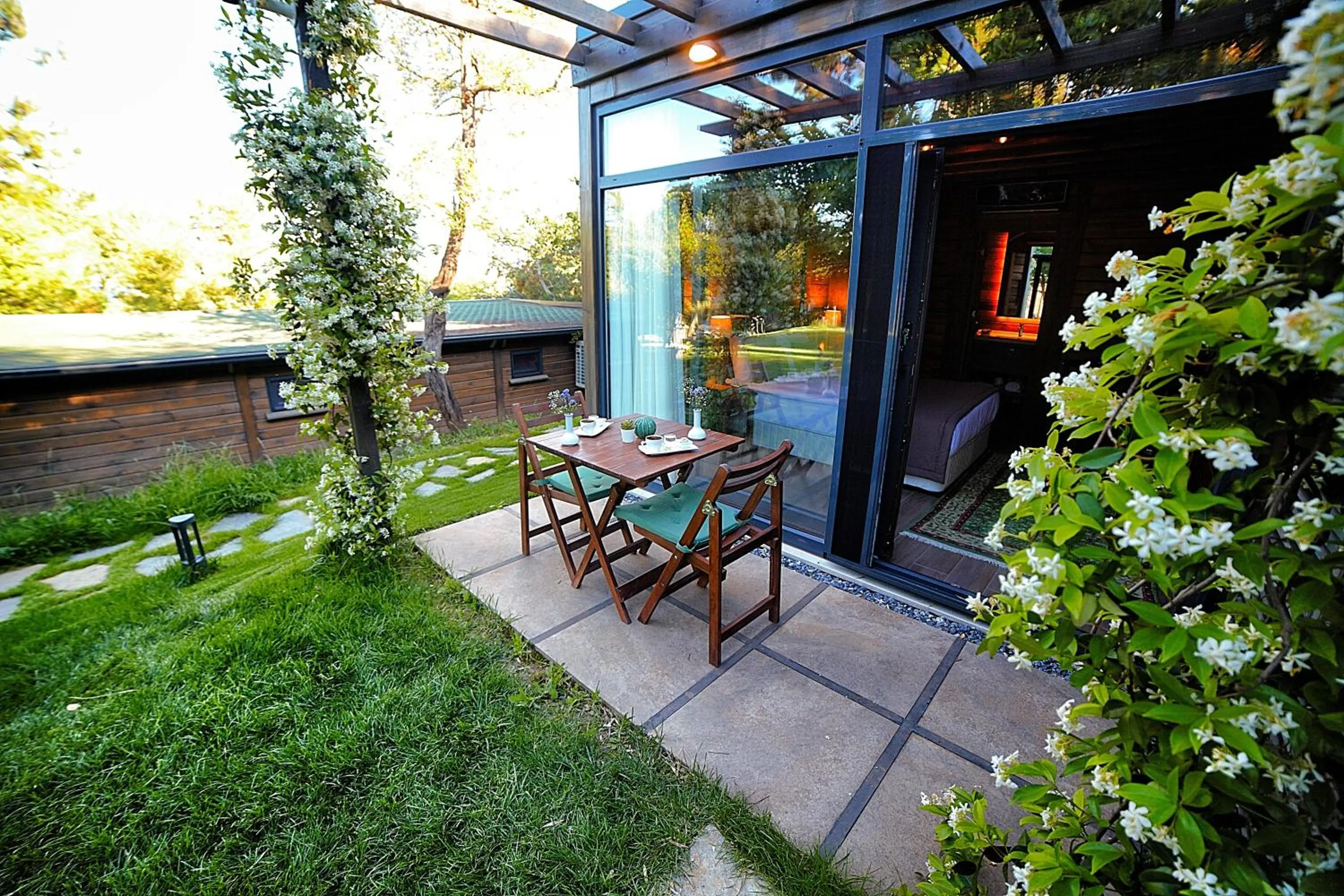 Patio in Triada Hotel Büyükada