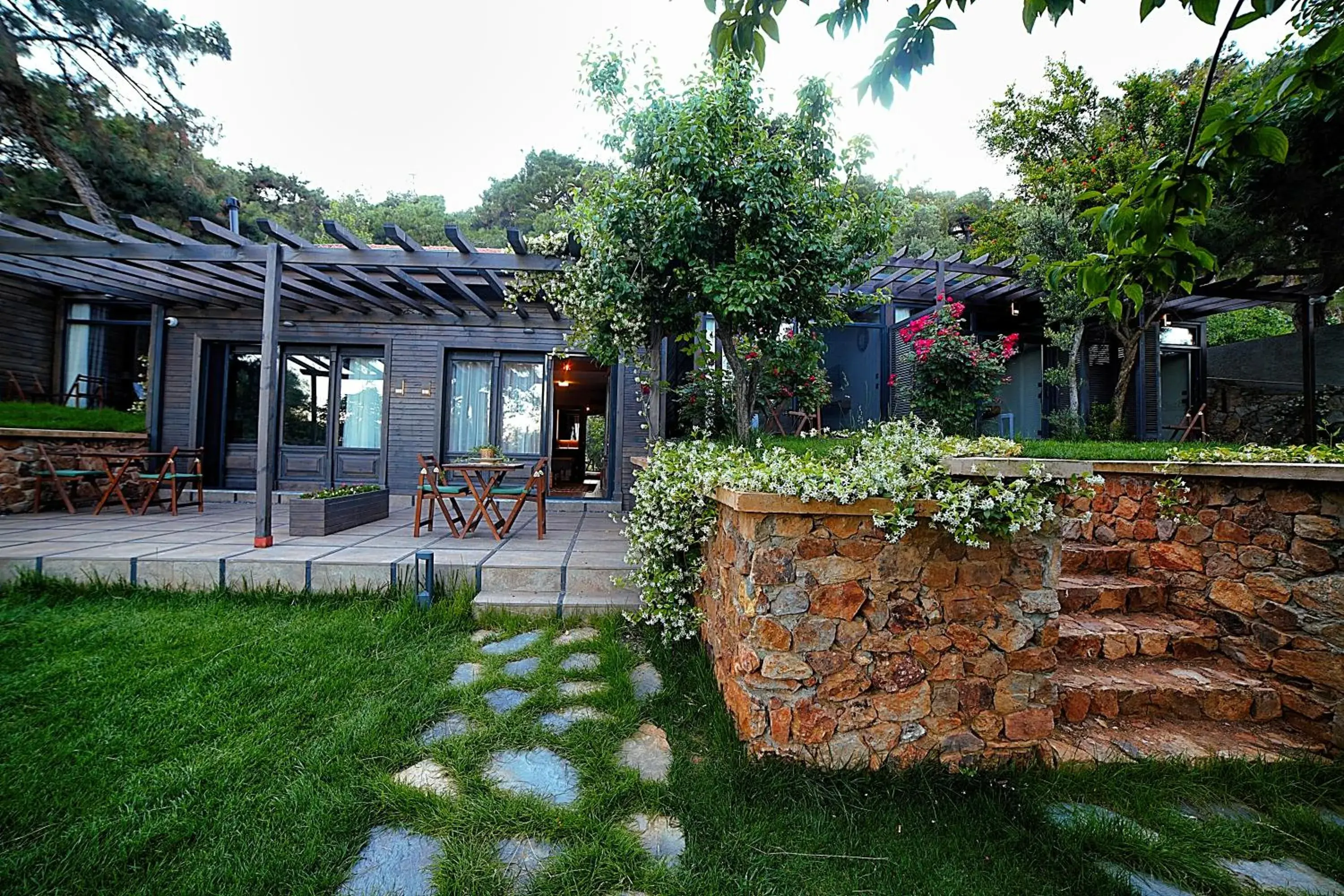 Family Bungalow in Triada Hotel Büyükada Family Bungalow in Triada Hotel Büyükada