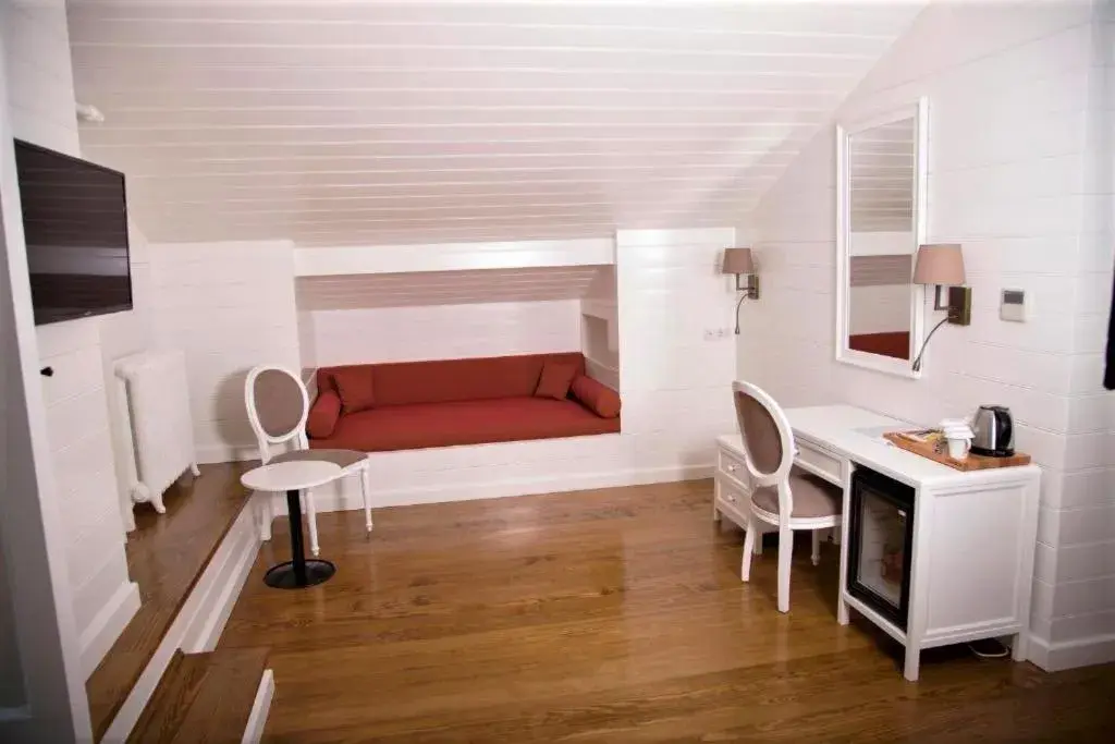 Deluxe Family Room in Triada Hotel Büyükada Deluxe Family Room in Triada Hotel Büyükada