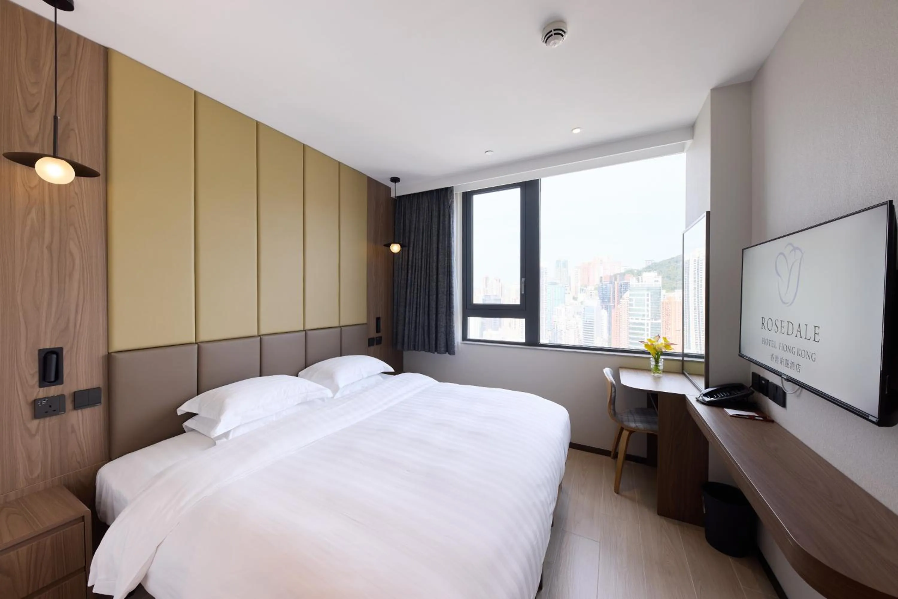 Bed in Rosedale Hotel Hong Kong
