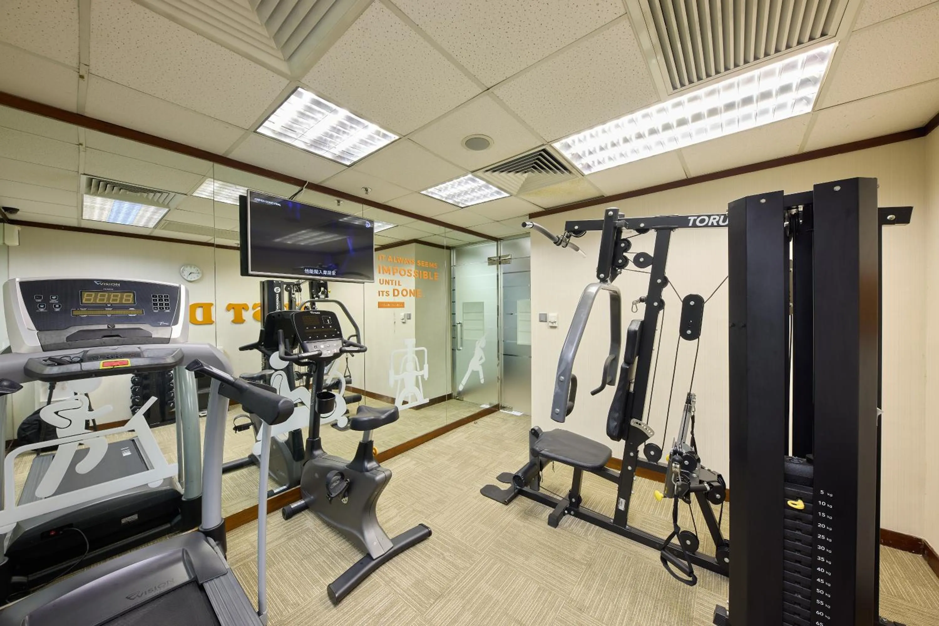 Fitness centre/facilities in Rosedale Hotel Hong Kong