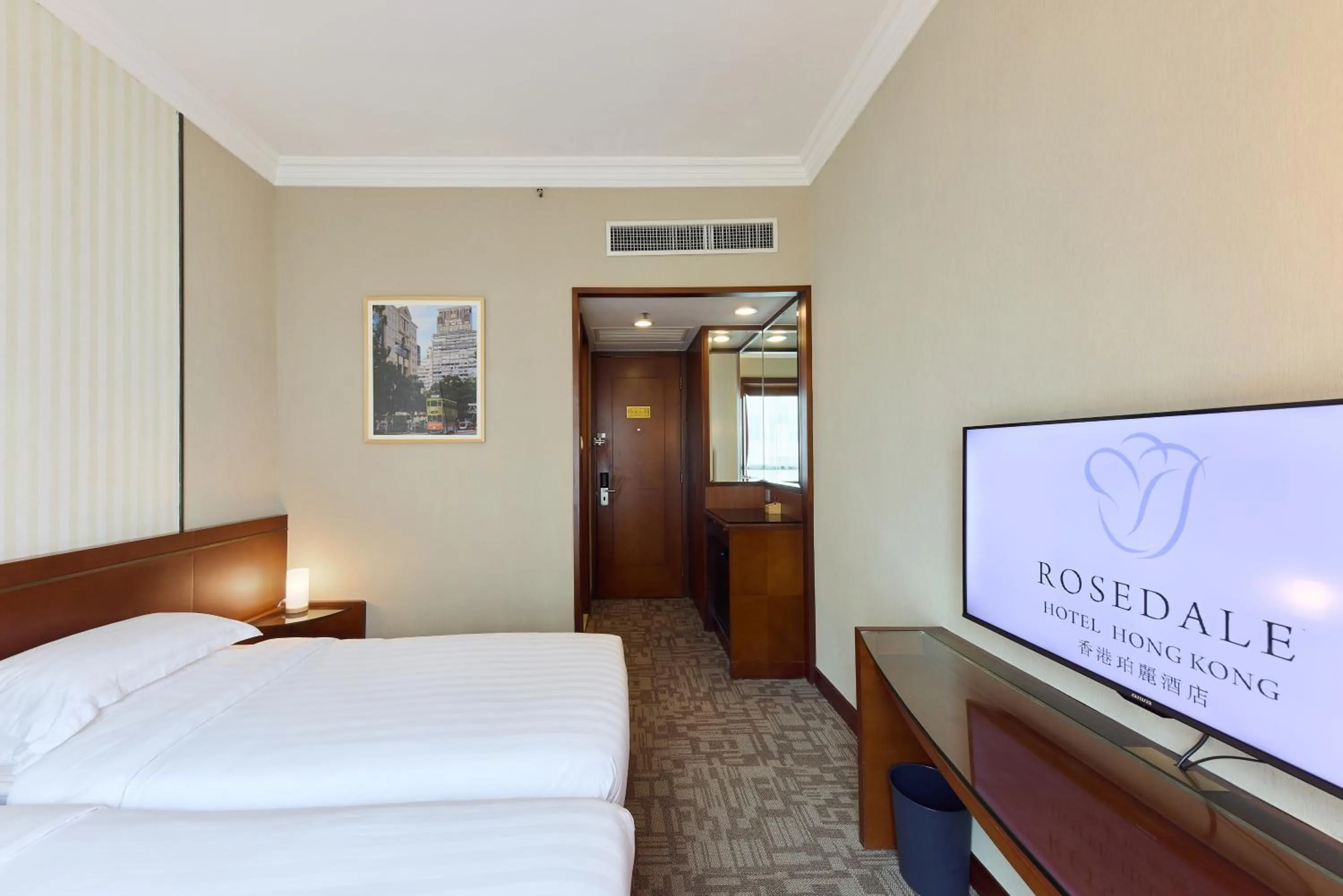 Bed in Rosedale Hotel Hong Kong