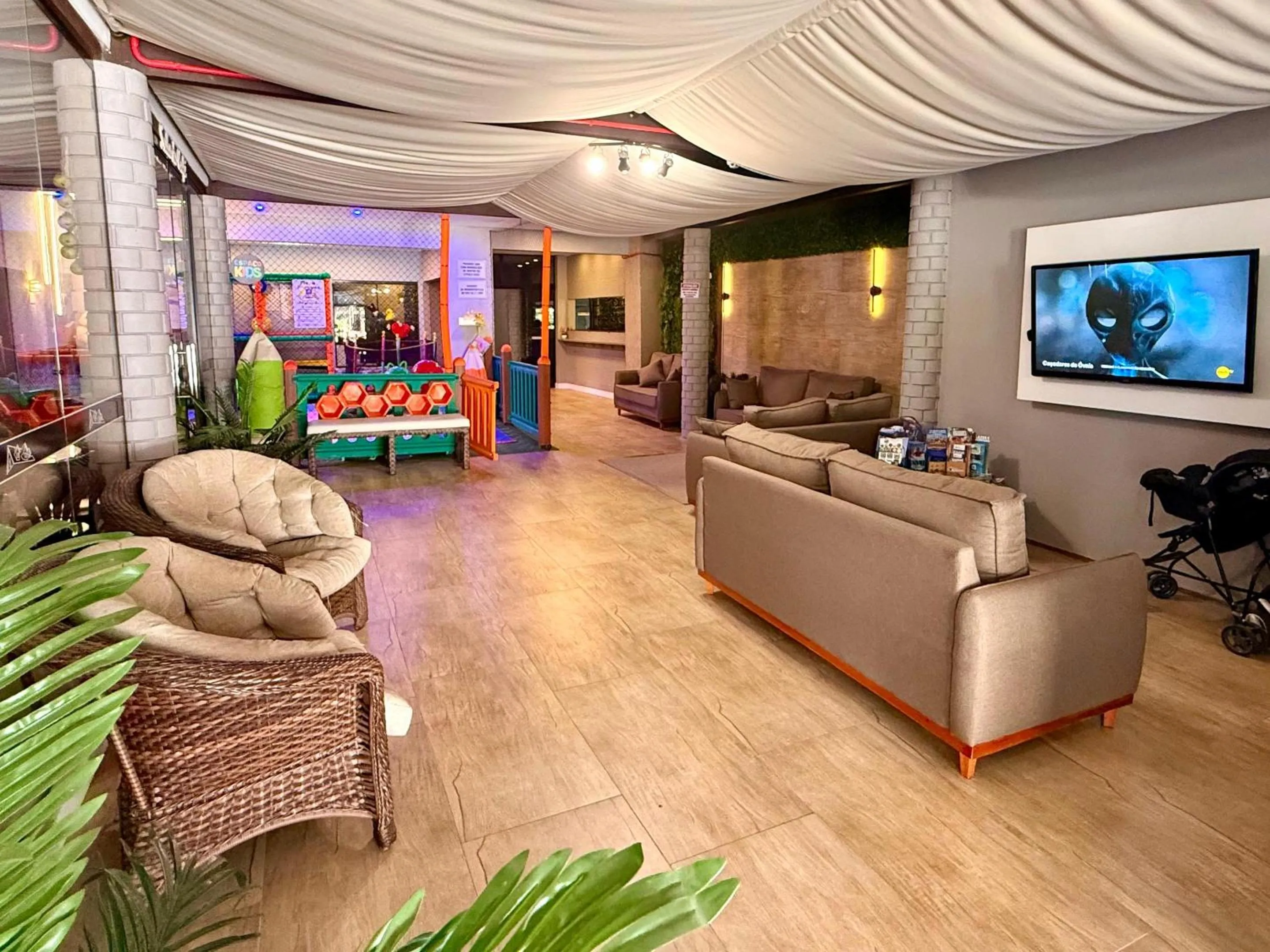 Lobby or reception in Hotel Estrela do Mar