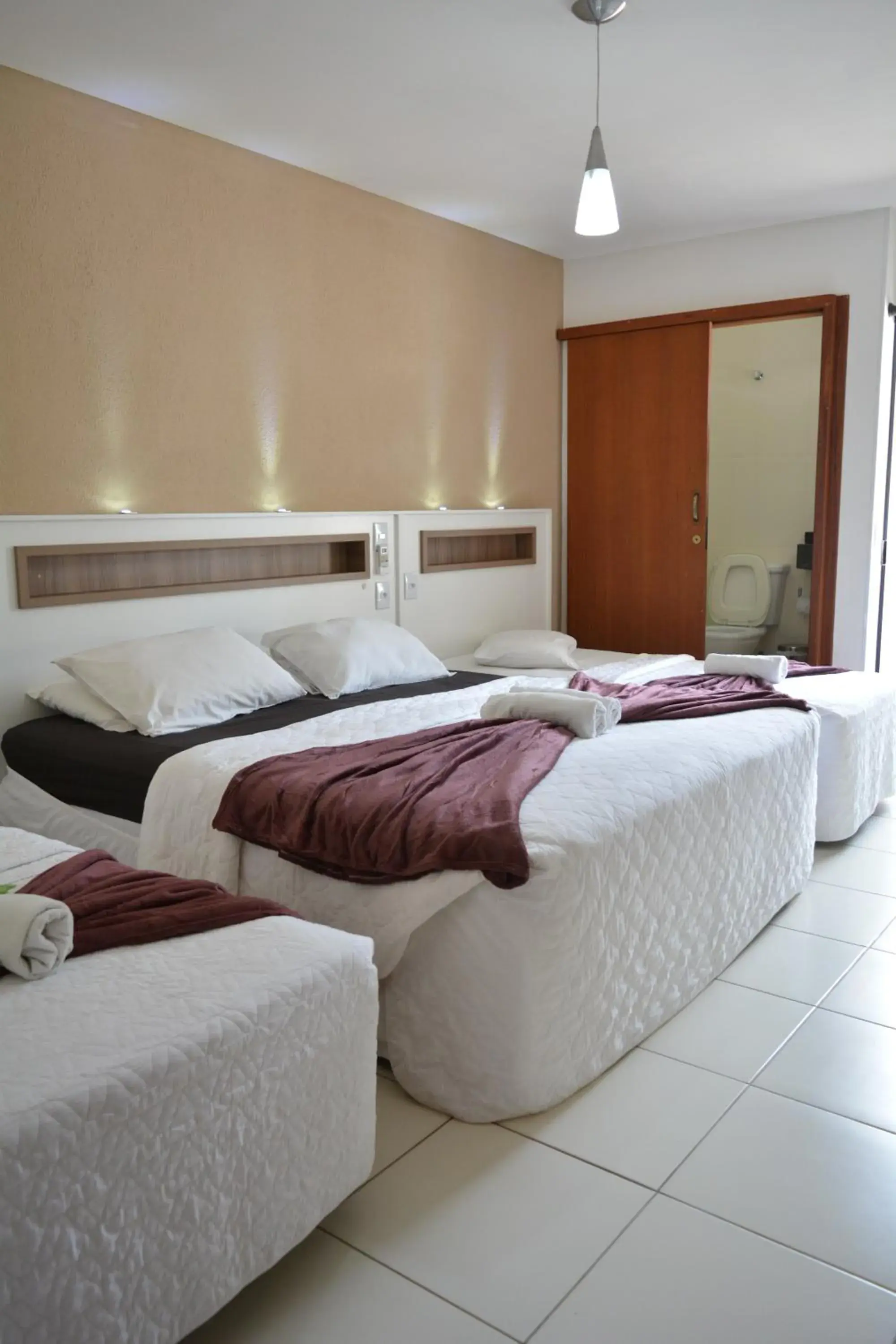 Quadruple Room with Balcony in Hotel Estrela do Mar Quadruple Room with Balcony in Hotel Estrela do Mar
