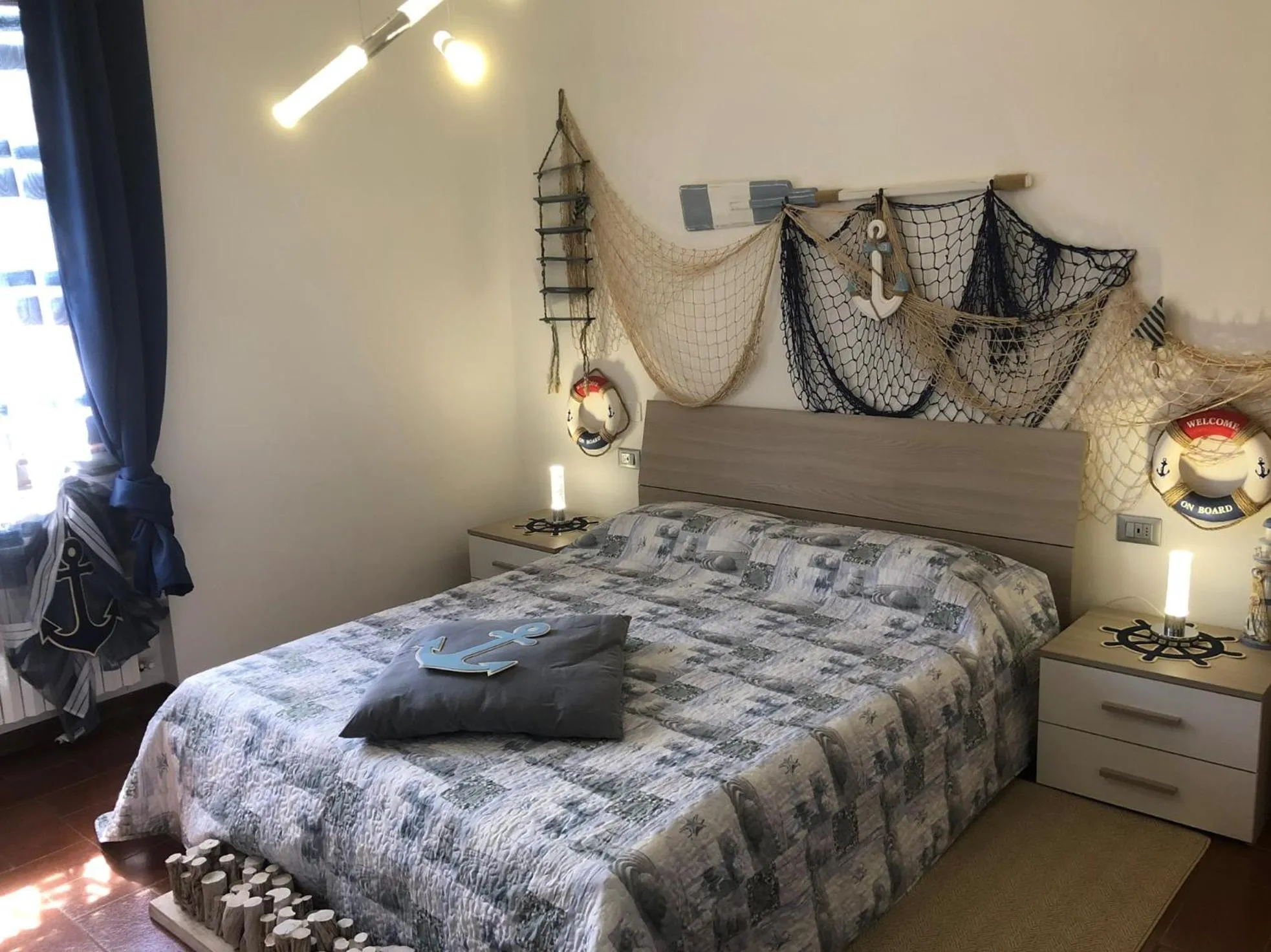 Bed in Jenny's Country Dreamhouse