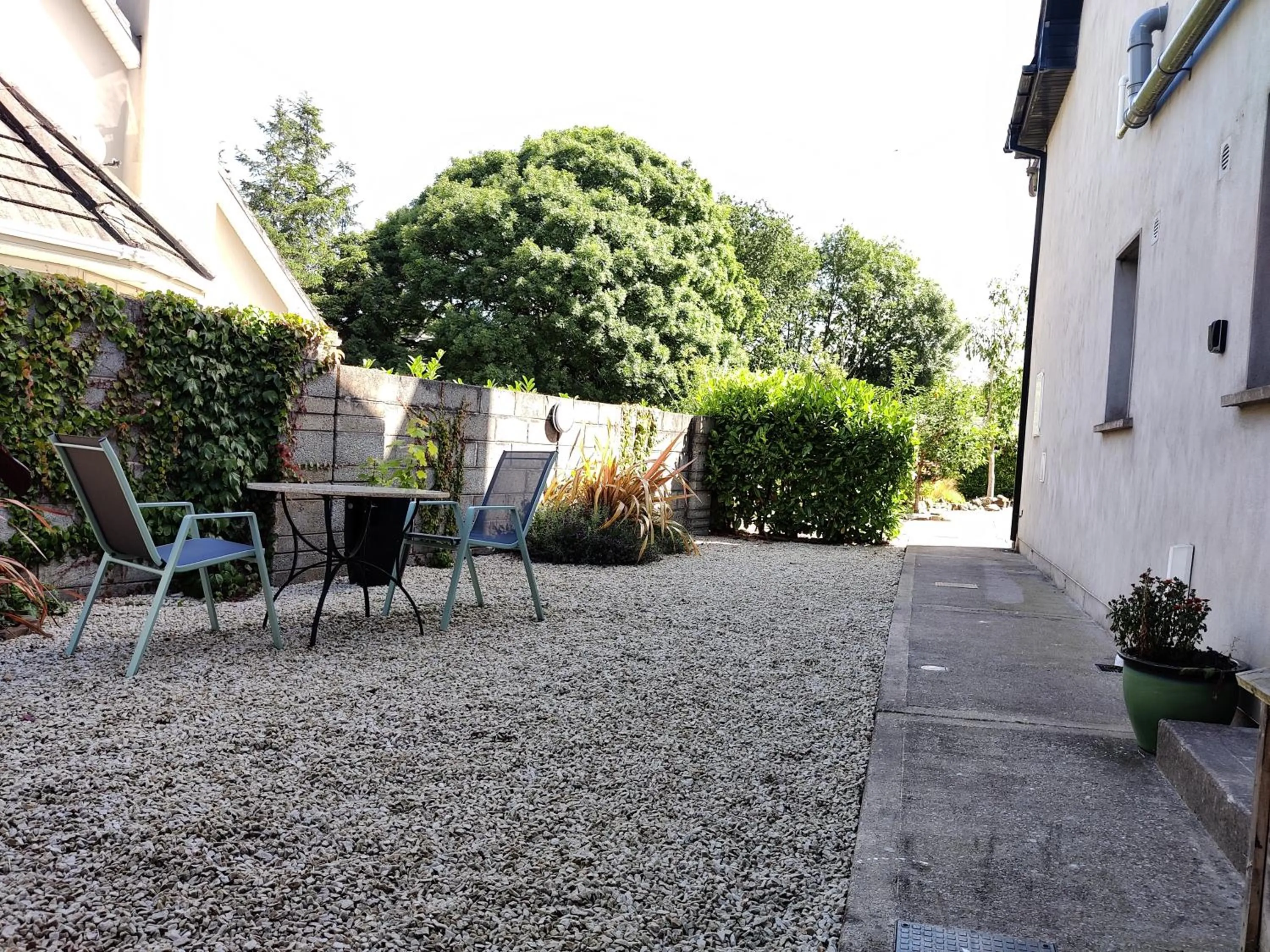 Garden in Foxhollow House Suite