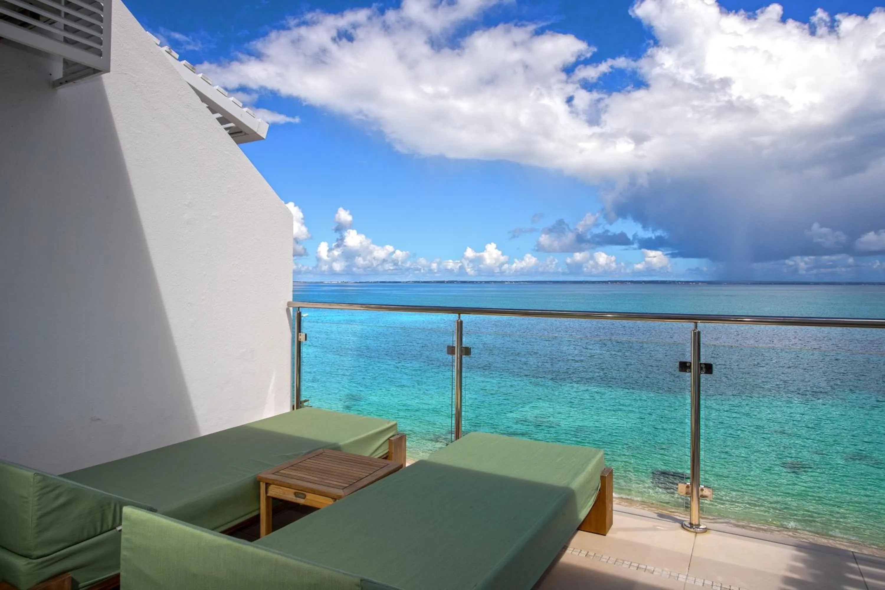 Balcony/Terrace in Bleu Emeraude Hotel