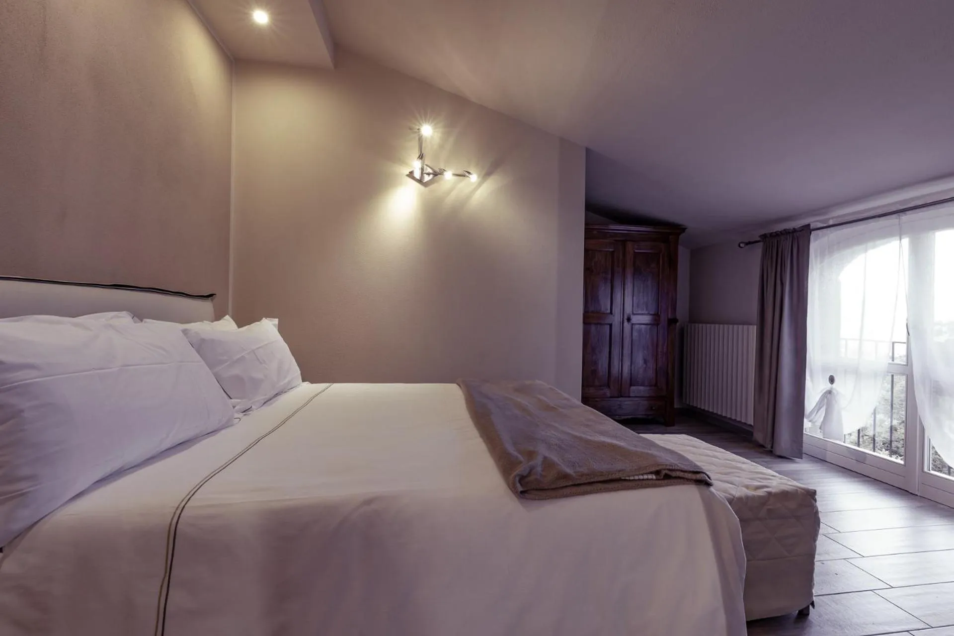 Bed in Le Mongolfiere