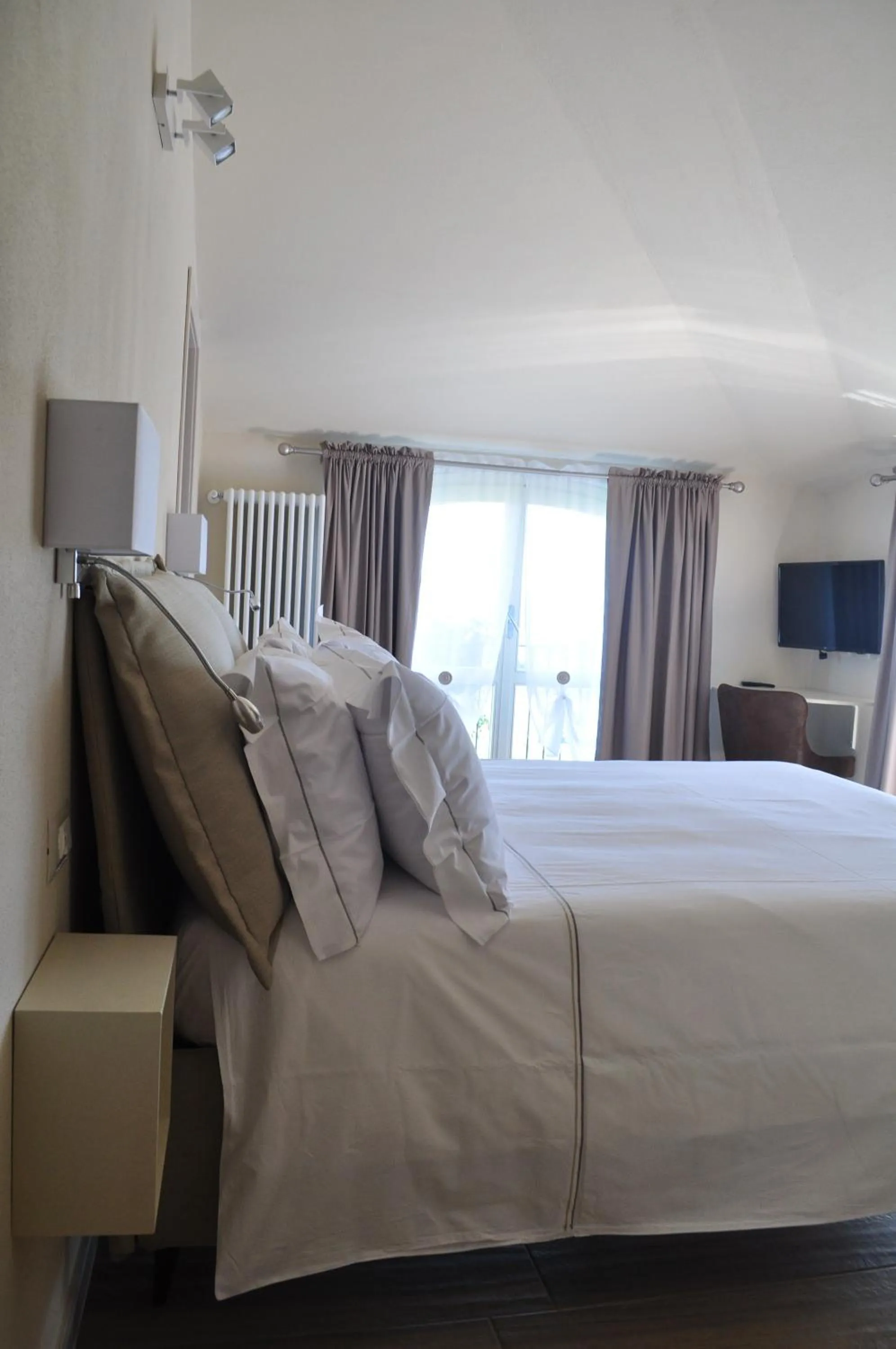 Bed in Le Mongolfiere