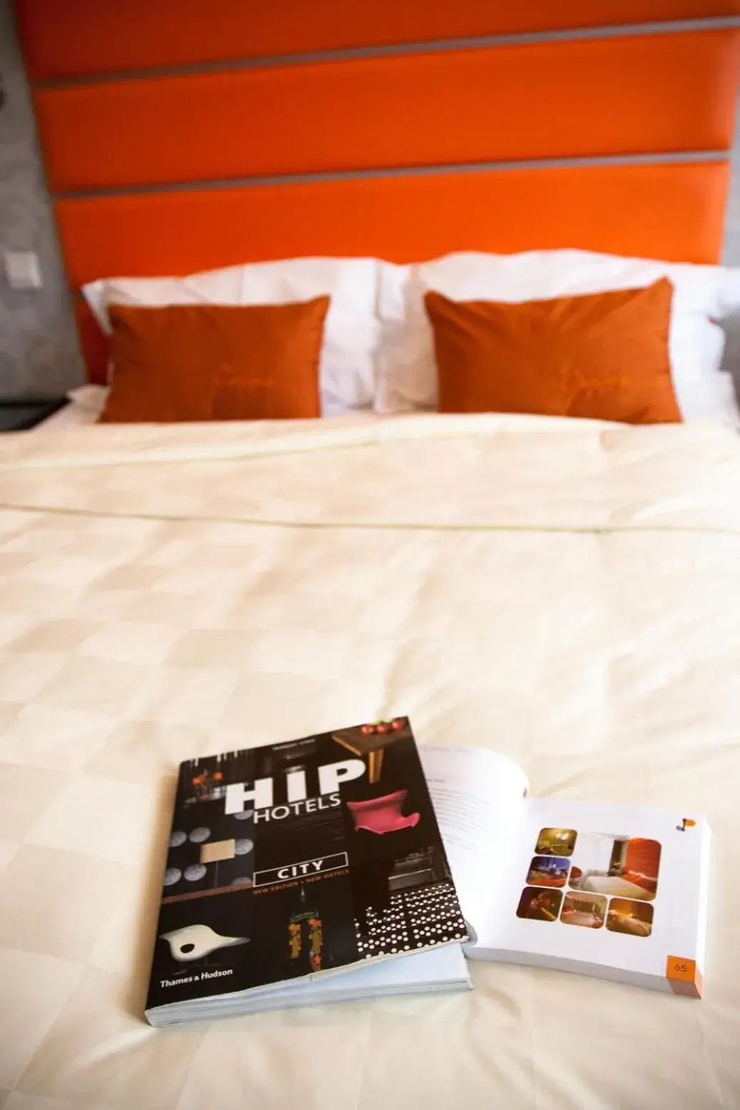 Bedroom, Bed in Cosmo Hotel Hong Kong Bedroom, Bed in Cosmo Hotel Hong Kong