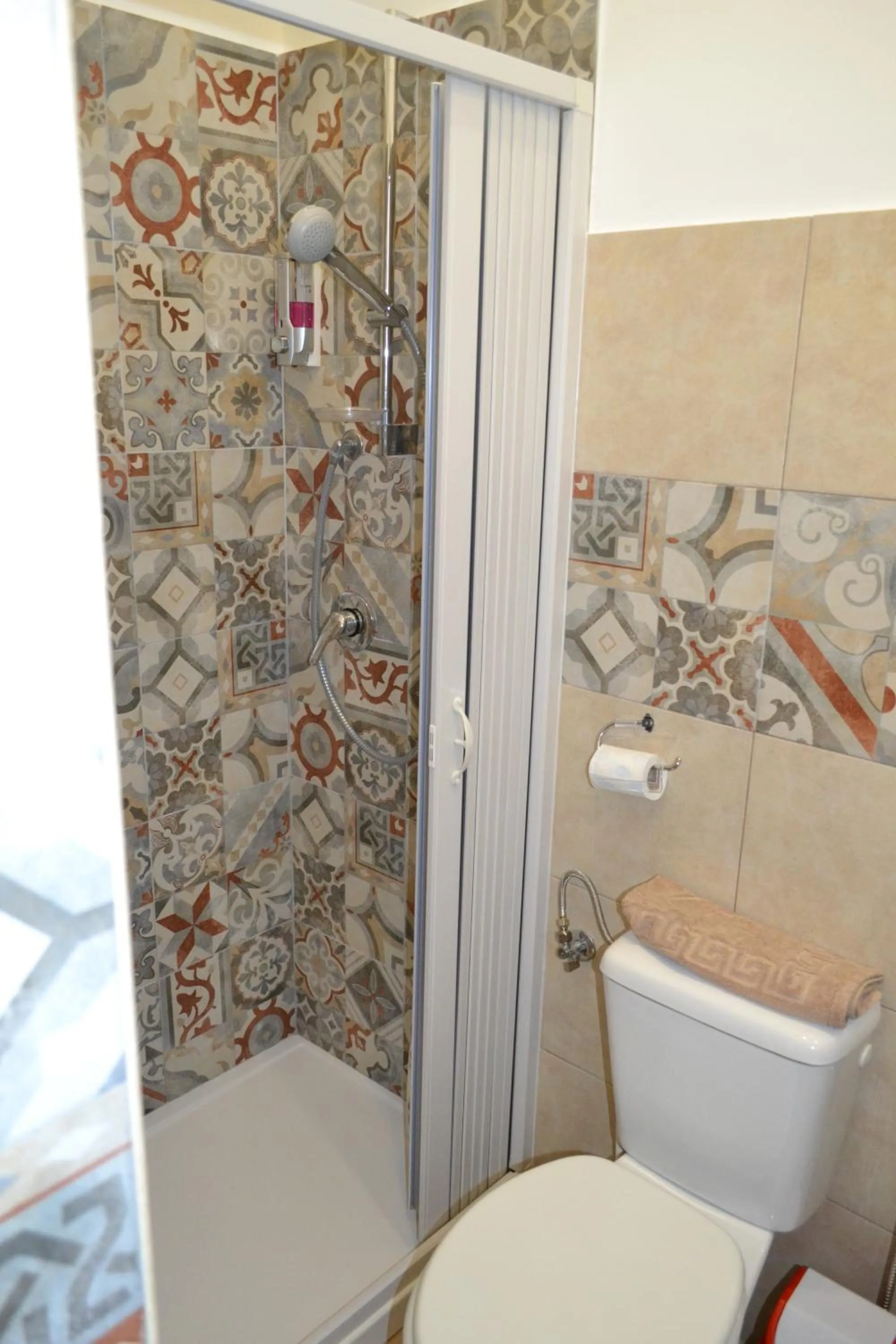 Shower in Regina Lucia casa vacanze