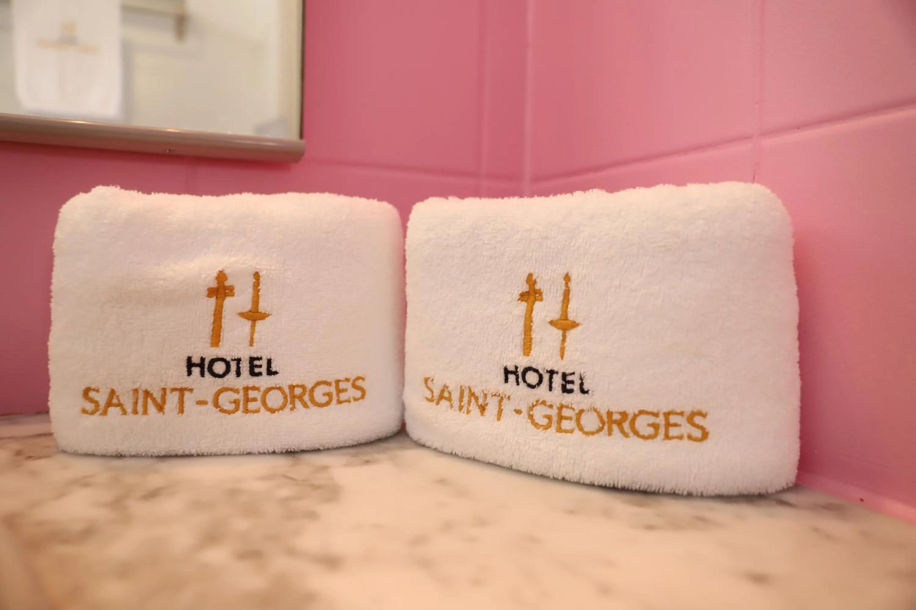 Decorative detail in Hôtel Saint-Georges