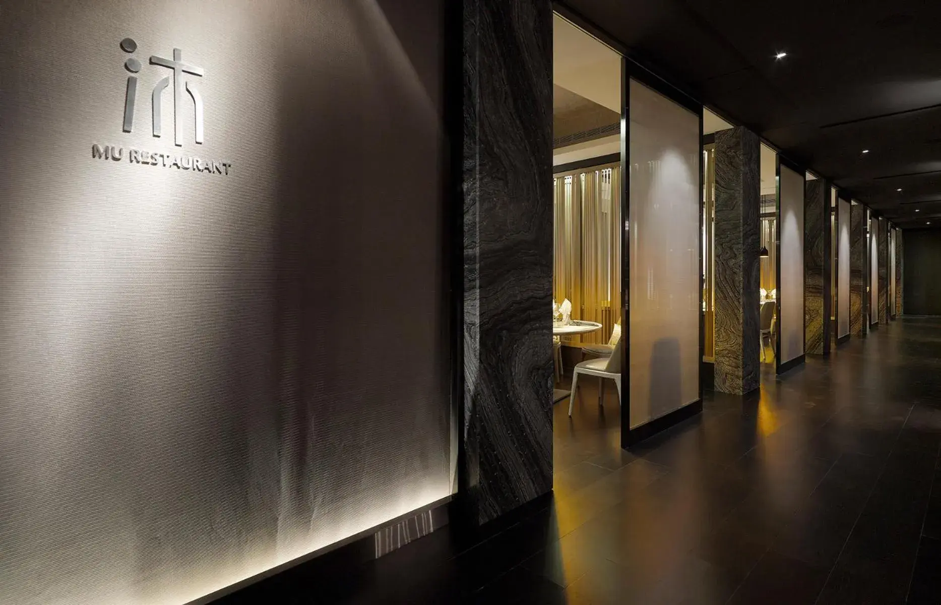 Restaurant/places to eat in Gloria Manor Restaurant/places to eat in Gloria Manor