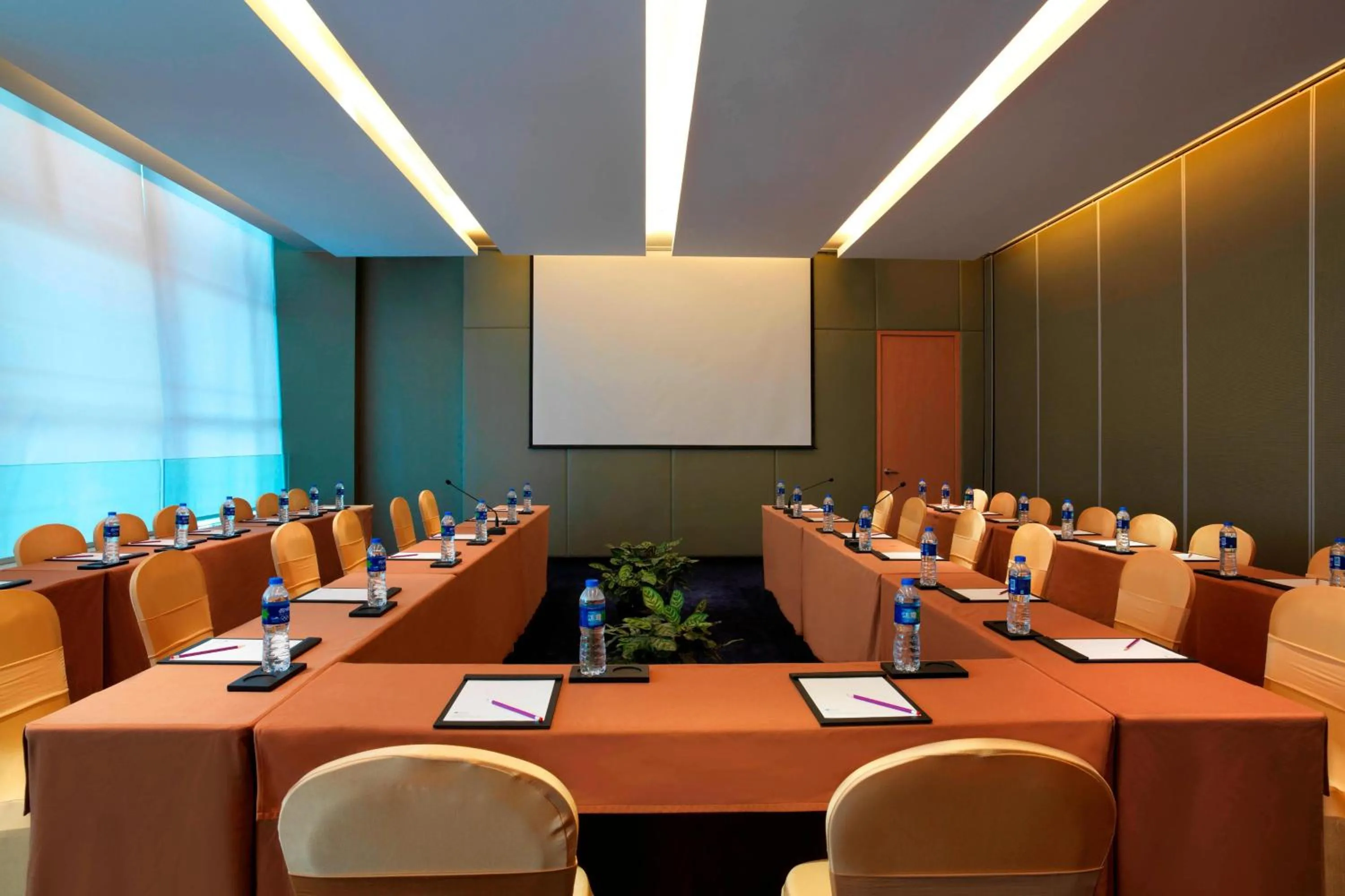 Meeting/conference room in Funiu Mountain Hotel