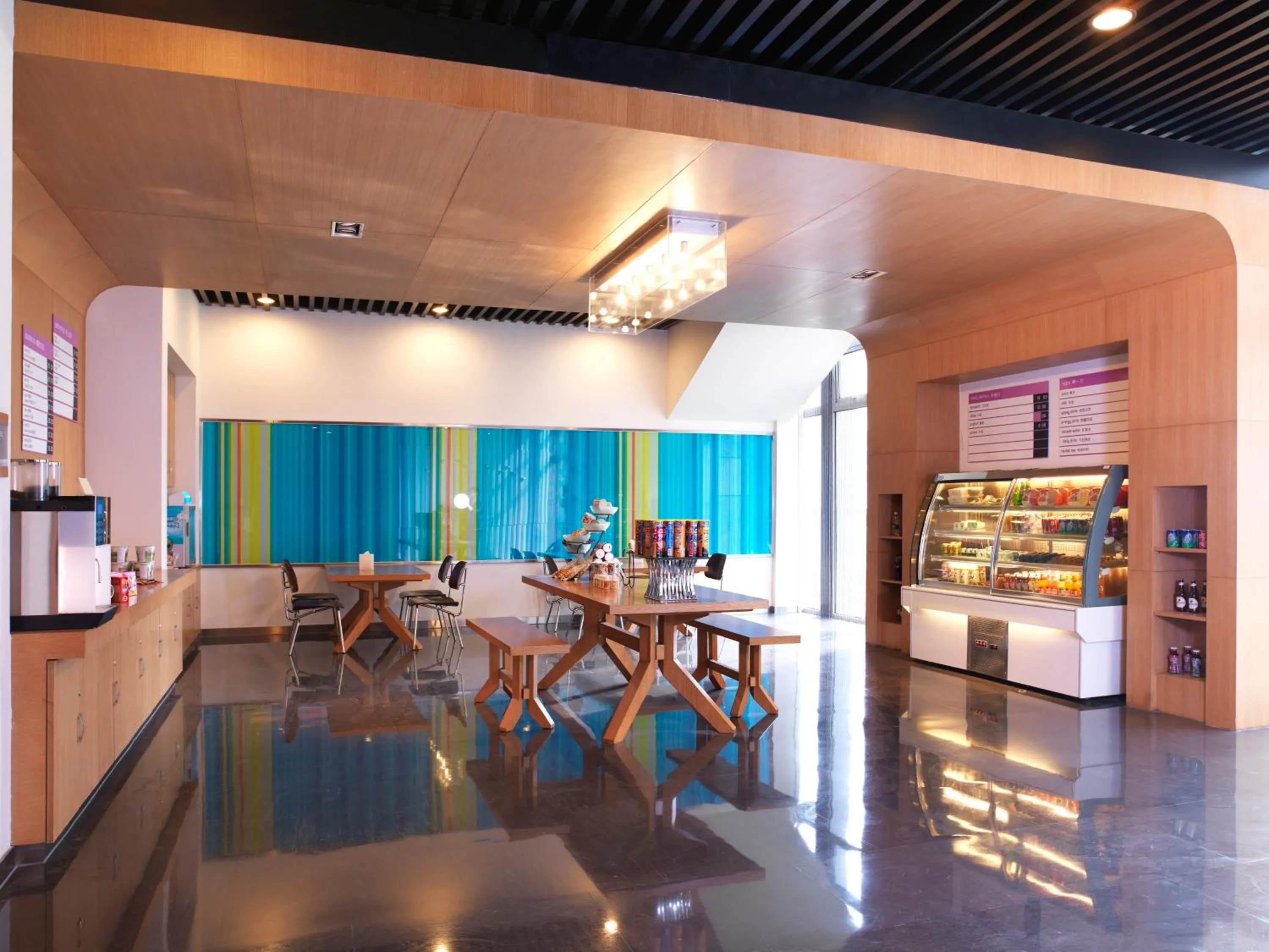 On-site shops in Funiu Mountain Hotel