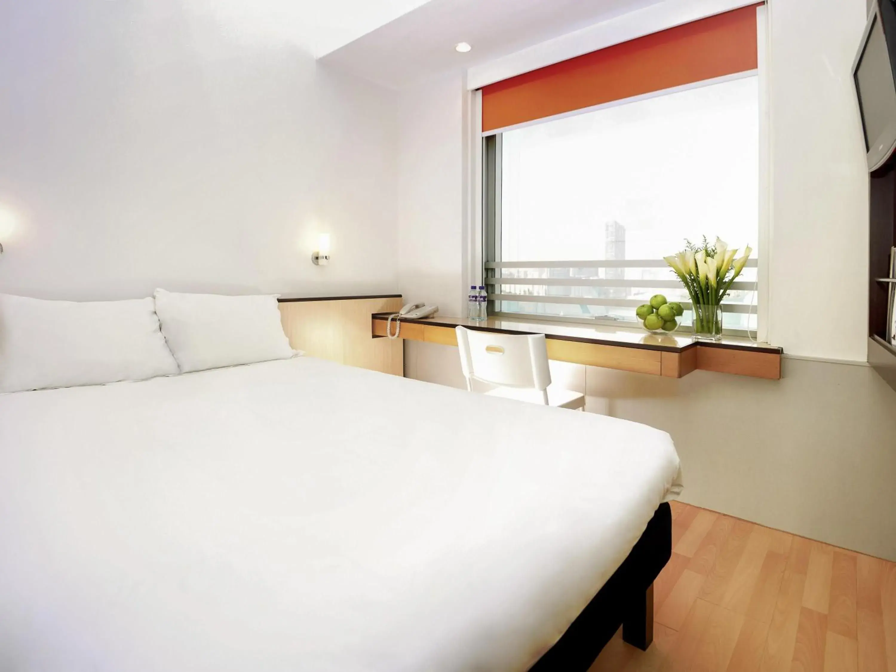 Bedroom, Bed in ibis Hong Kong North Point Bedroom, Bed in ibis Hong Kong North Point