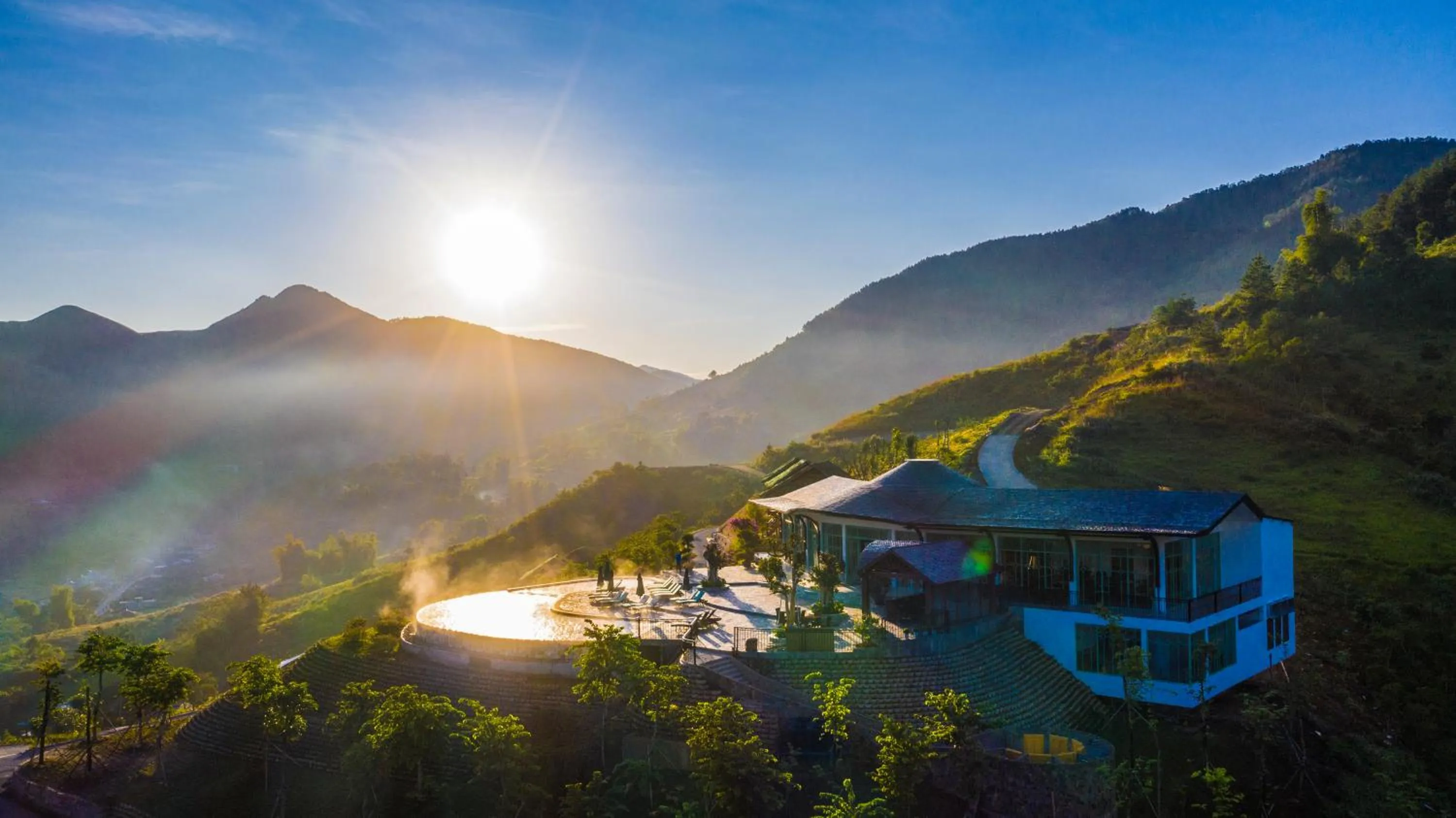 Mountain view in Le Champ Tu Le