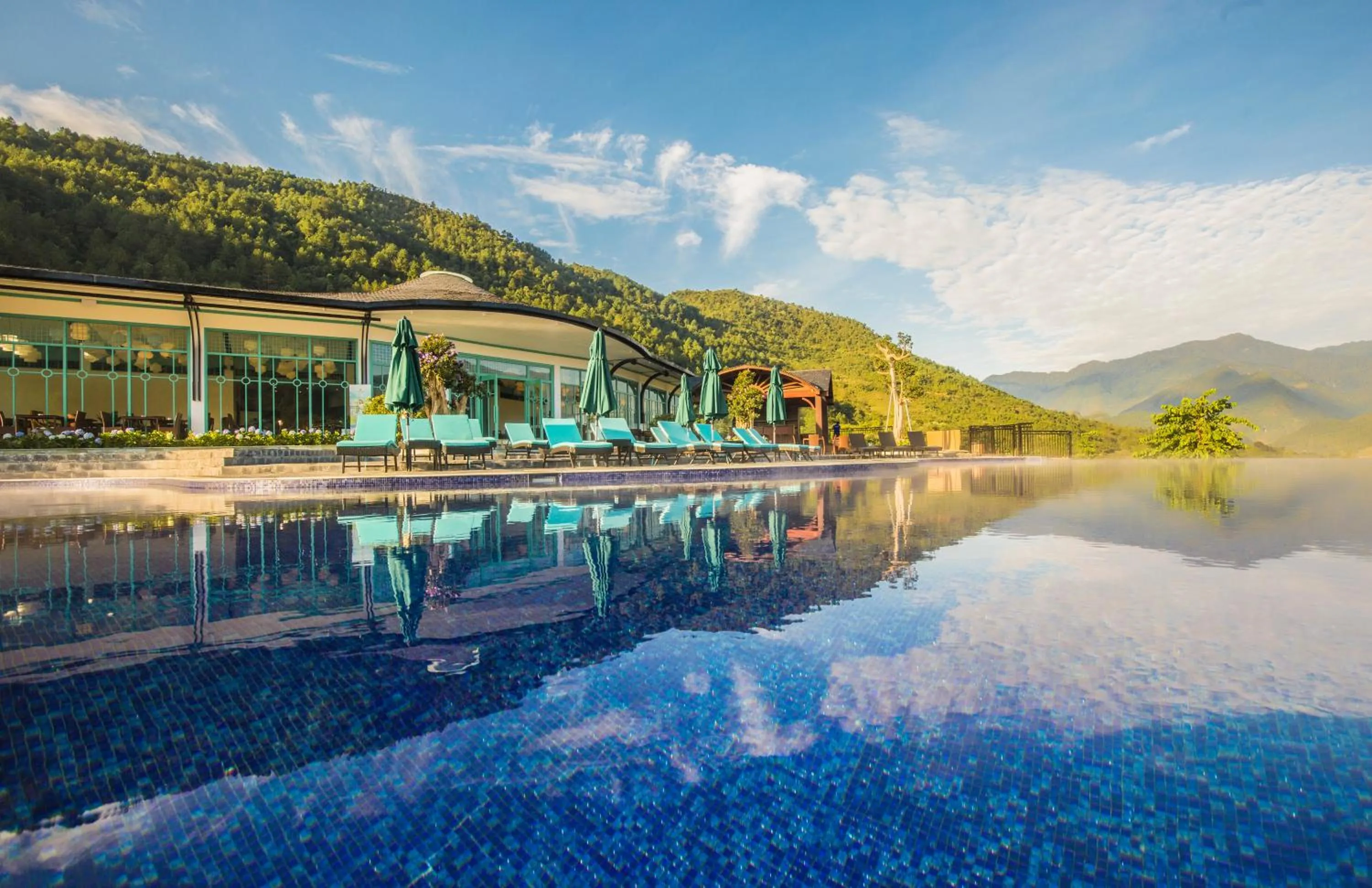 Swimming pool in Le Champ Tu Le