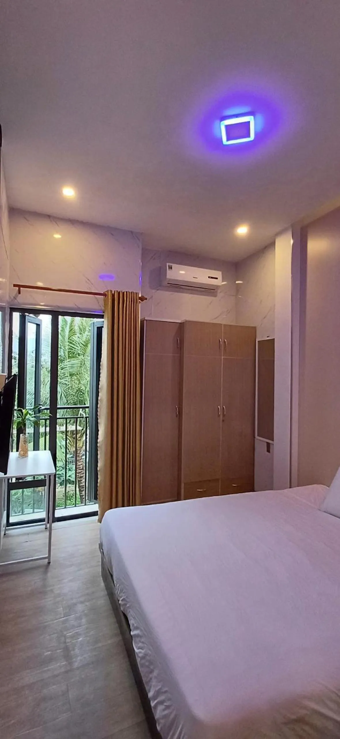 Bed in Seashine Apartment