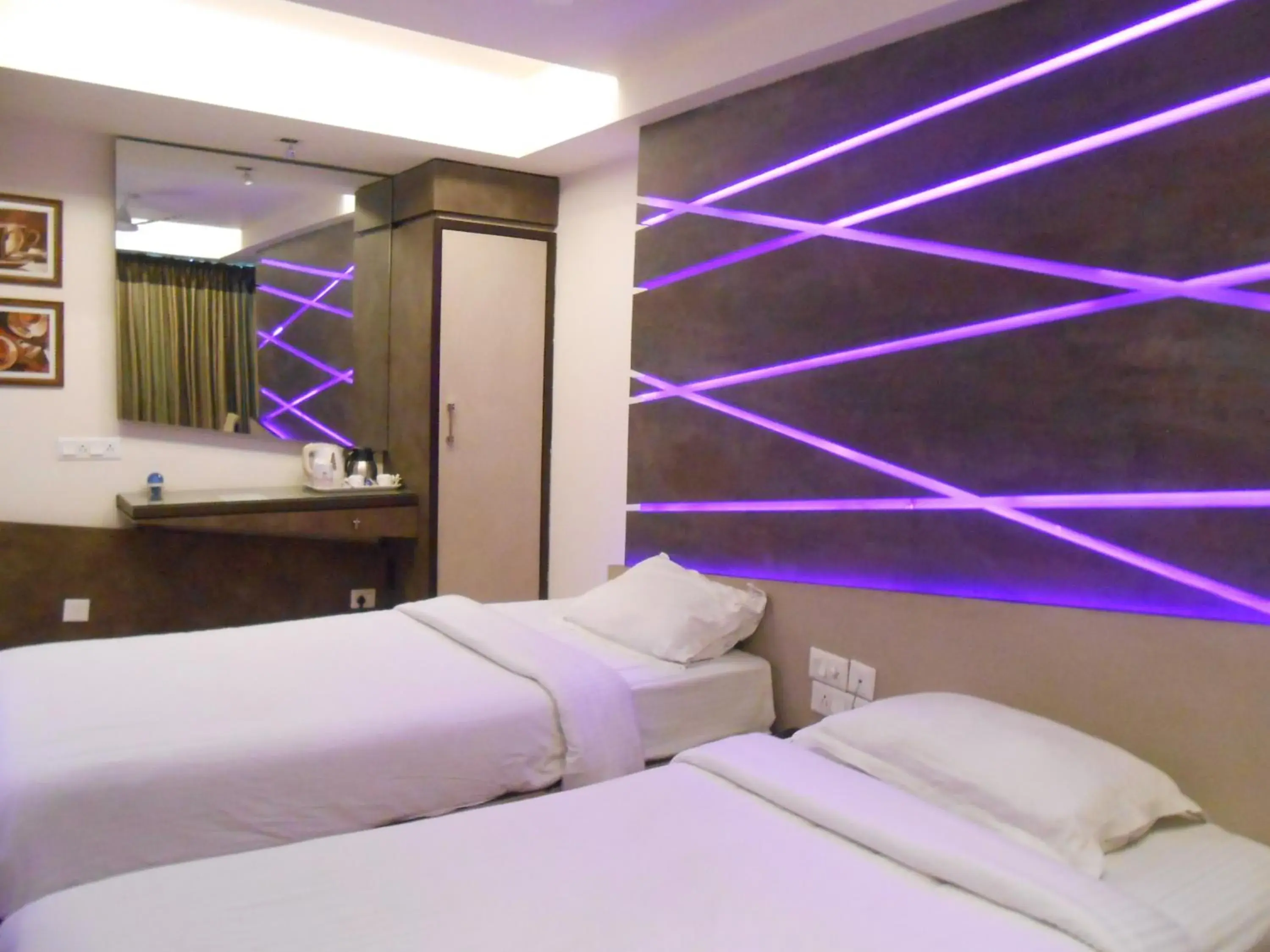 Bed in Hotel Aston International Bed in Hotel Aston International