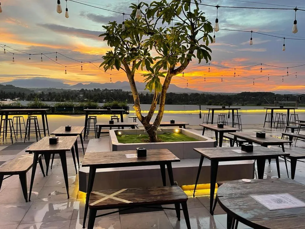 Kaloka Airport Hotel