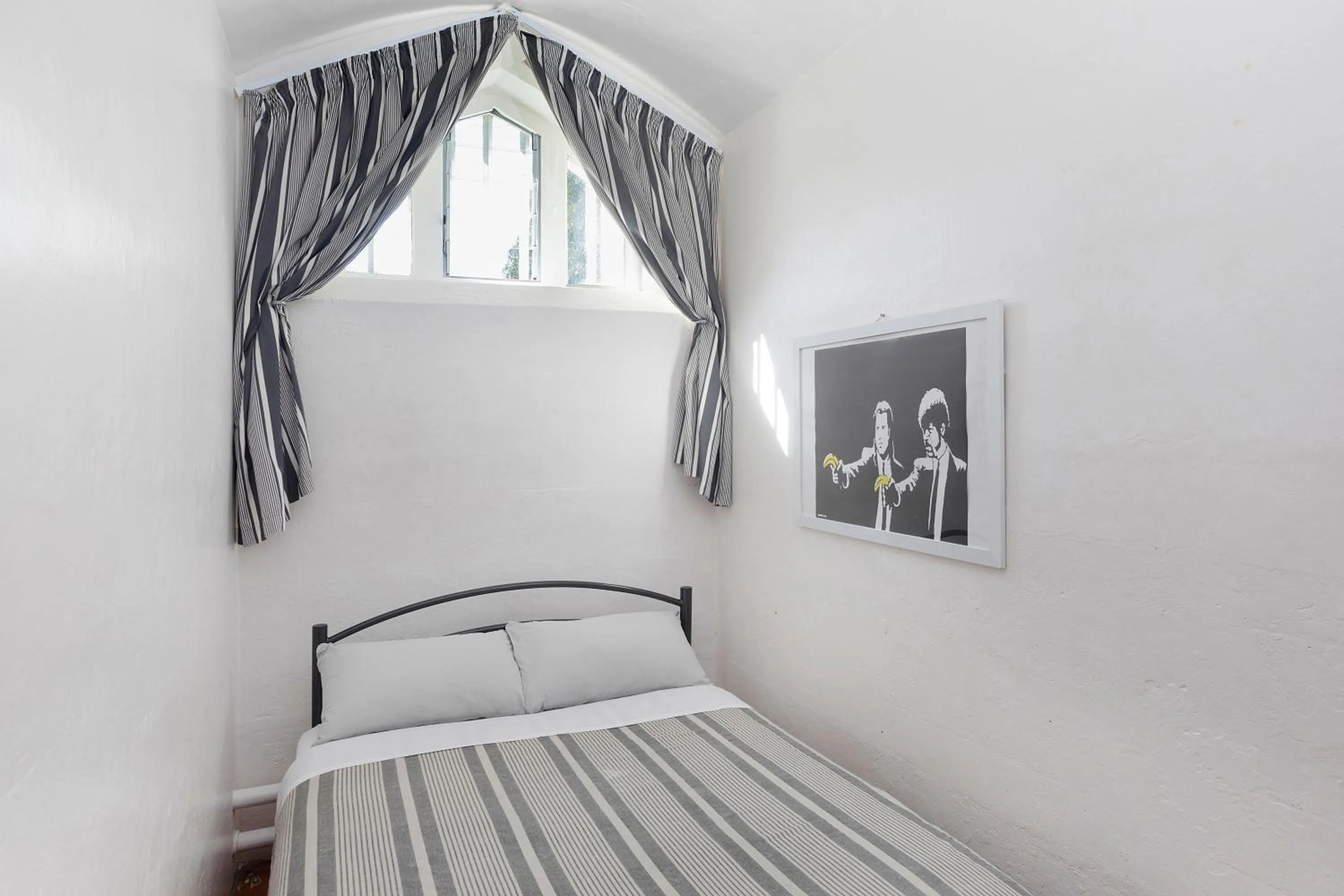 Bed in Jailhouse Accommodation