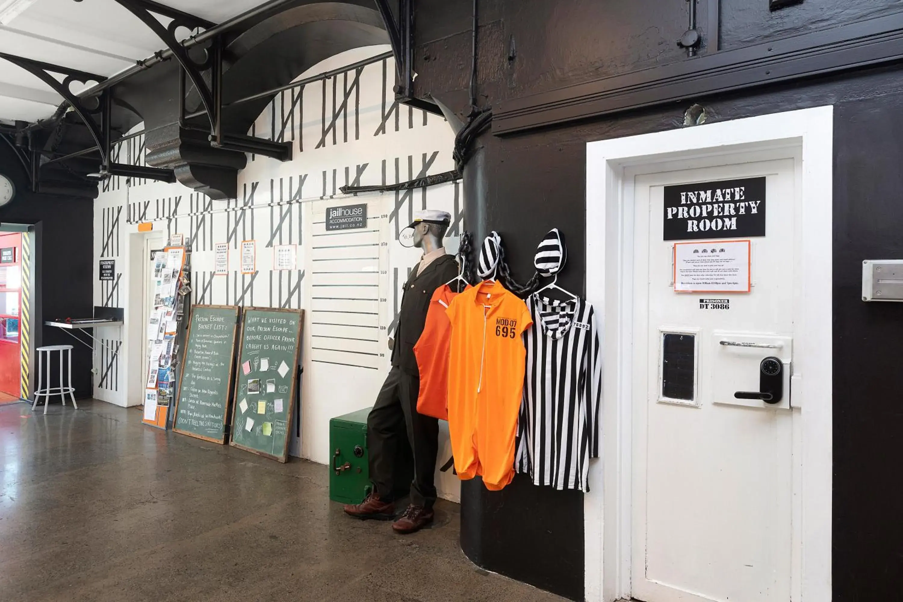 Lobby or reception in Jailhouse Accommodation