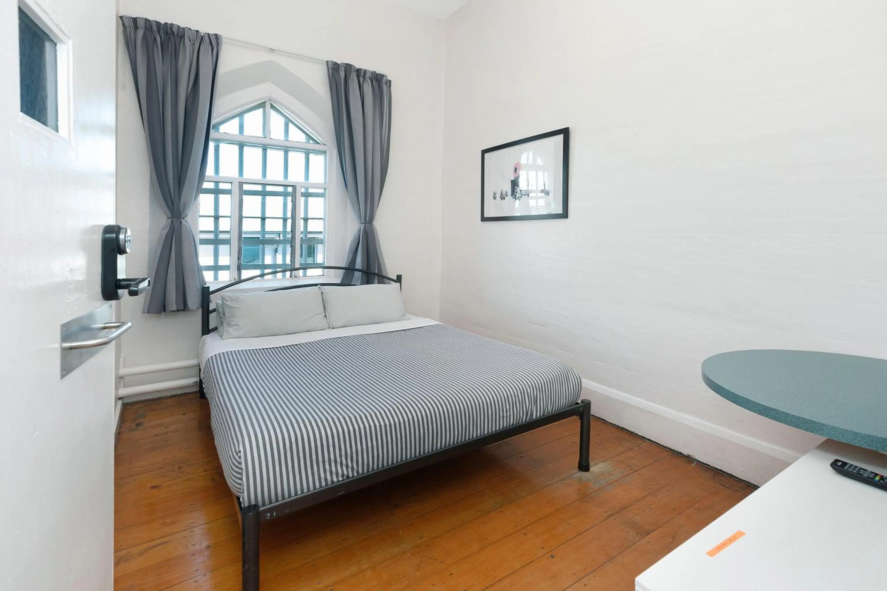 Family, Bed in Jailhouse Accommodation