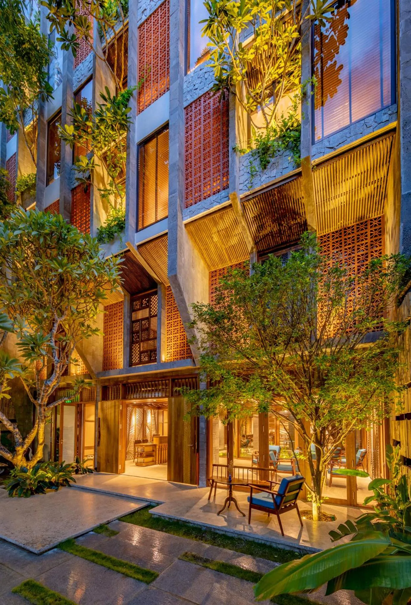 Property building in Minh Boutique