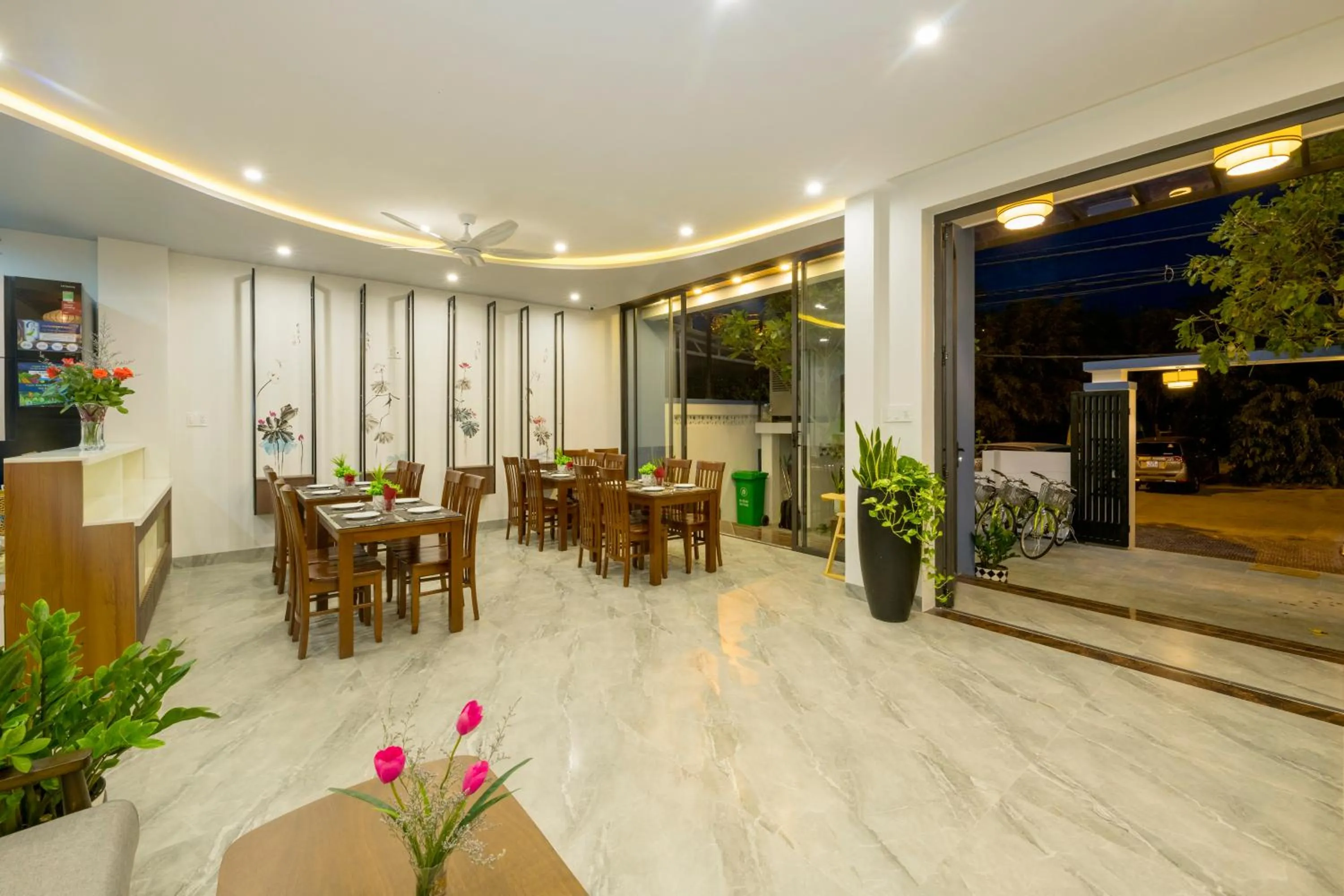 Restaurant/places to eat in Brother Villa Hoi An