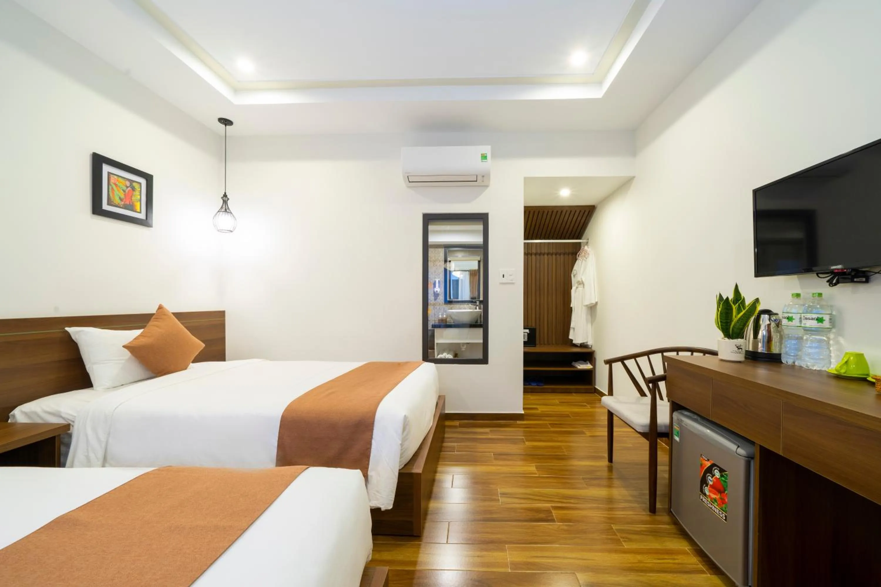 Photo of the whole room, Bed in Brother Villa Hoi An